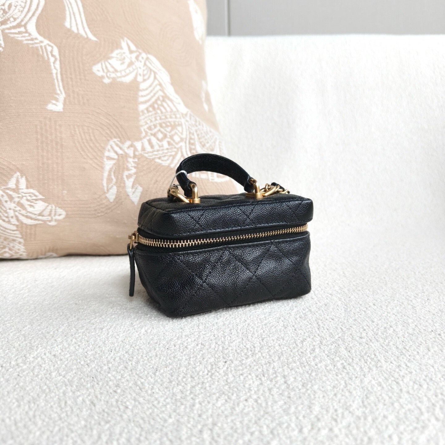 Chanel Pre-loved Bag Very good condition Size ONE SIZE - 6 Thumbnail