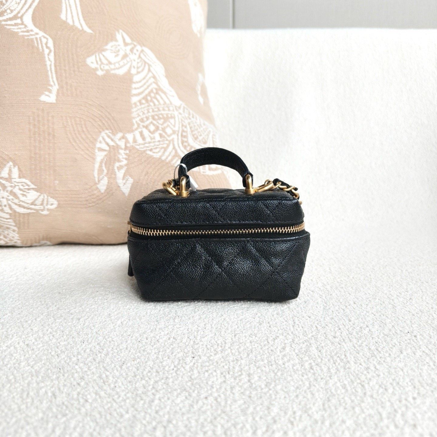 Chanel Pre-loved Bag Very good condition Size ONE SIZE - 2 Thumbnail