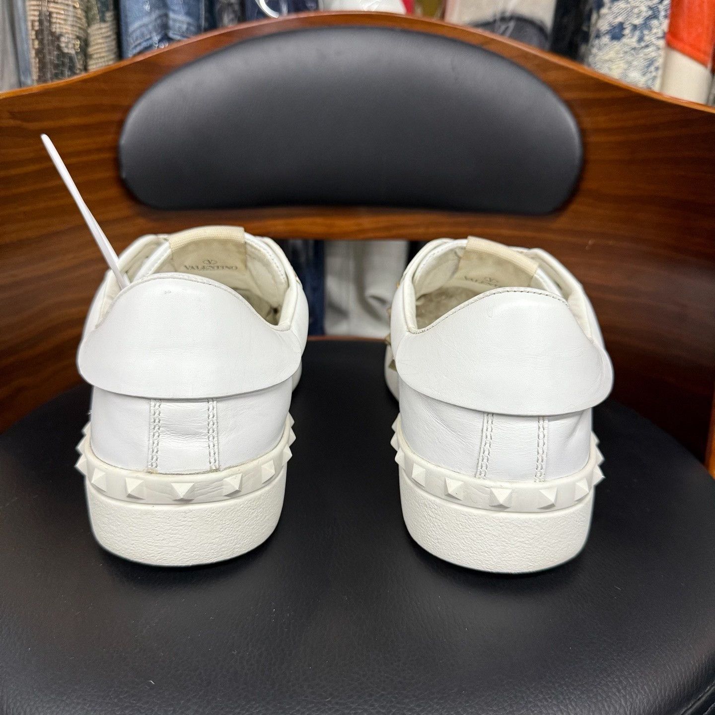 Valentino Valentino White Lowtop Sneakers 9 Men Size US 9 / EU 42 - 3 Thumbnail