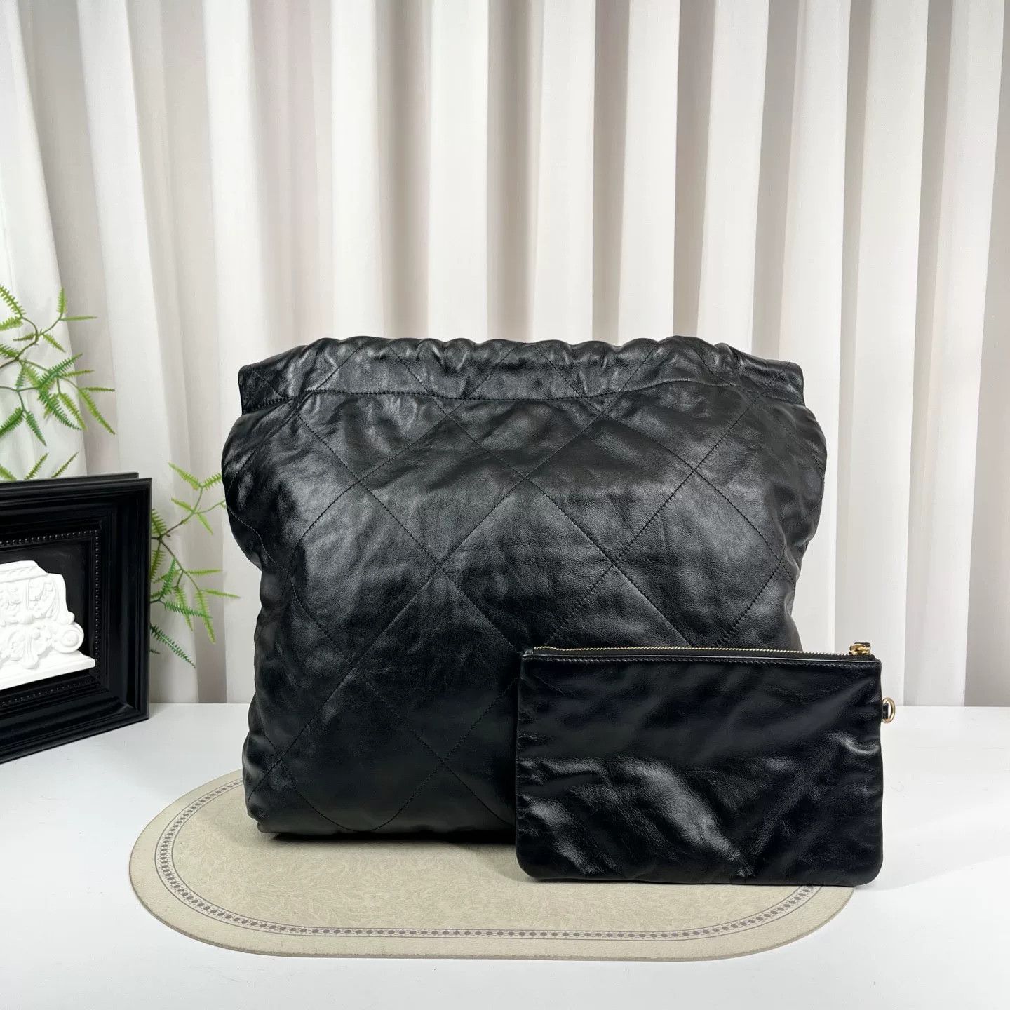 Chanel Pre-loved Bag Very good condition Size ONE SIZE - 5 Thumbnail
