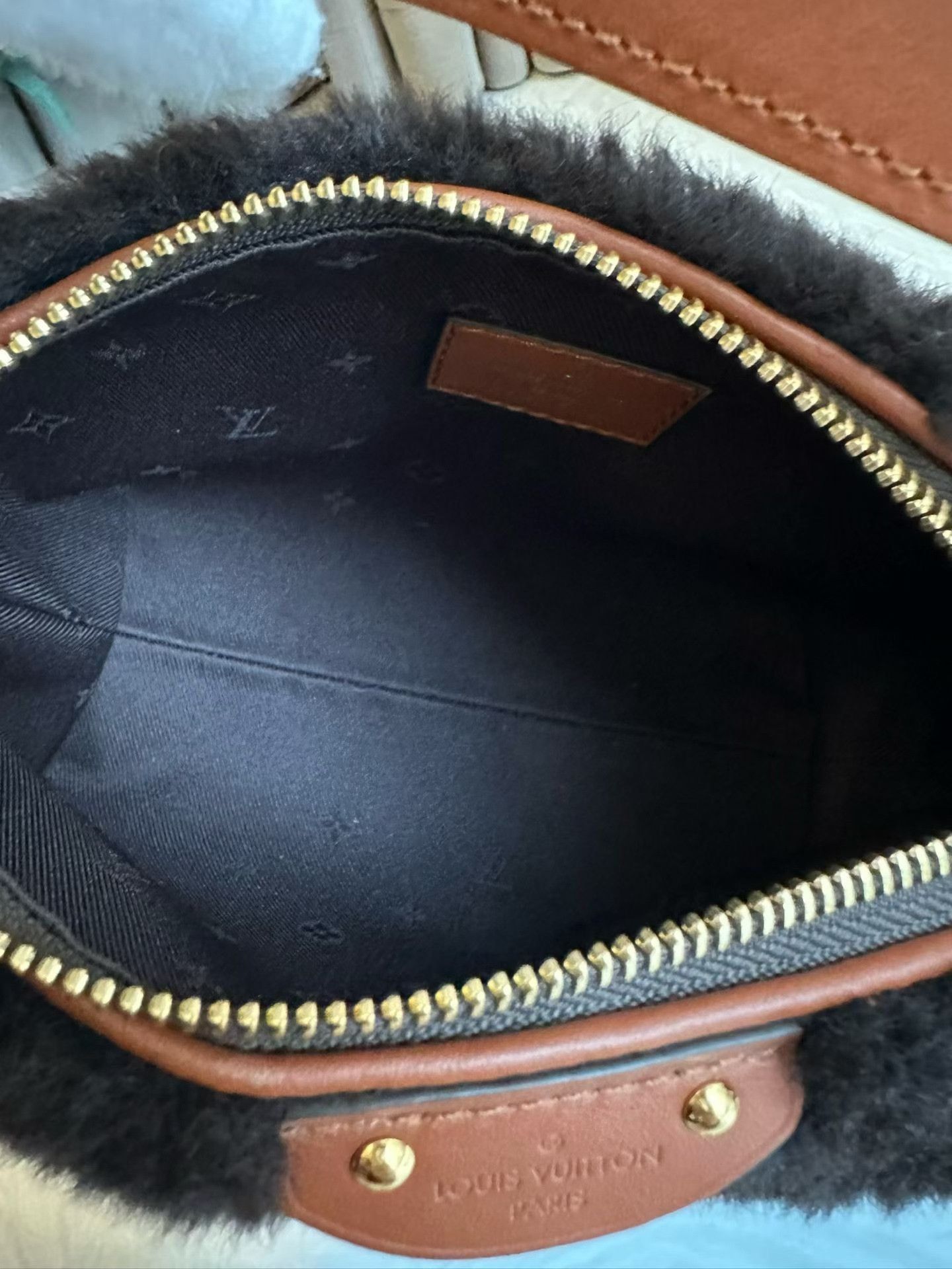 Louis Vuitton Pre-loved Bag Very good condition Size ONE SIZE - 7 Thumbnail