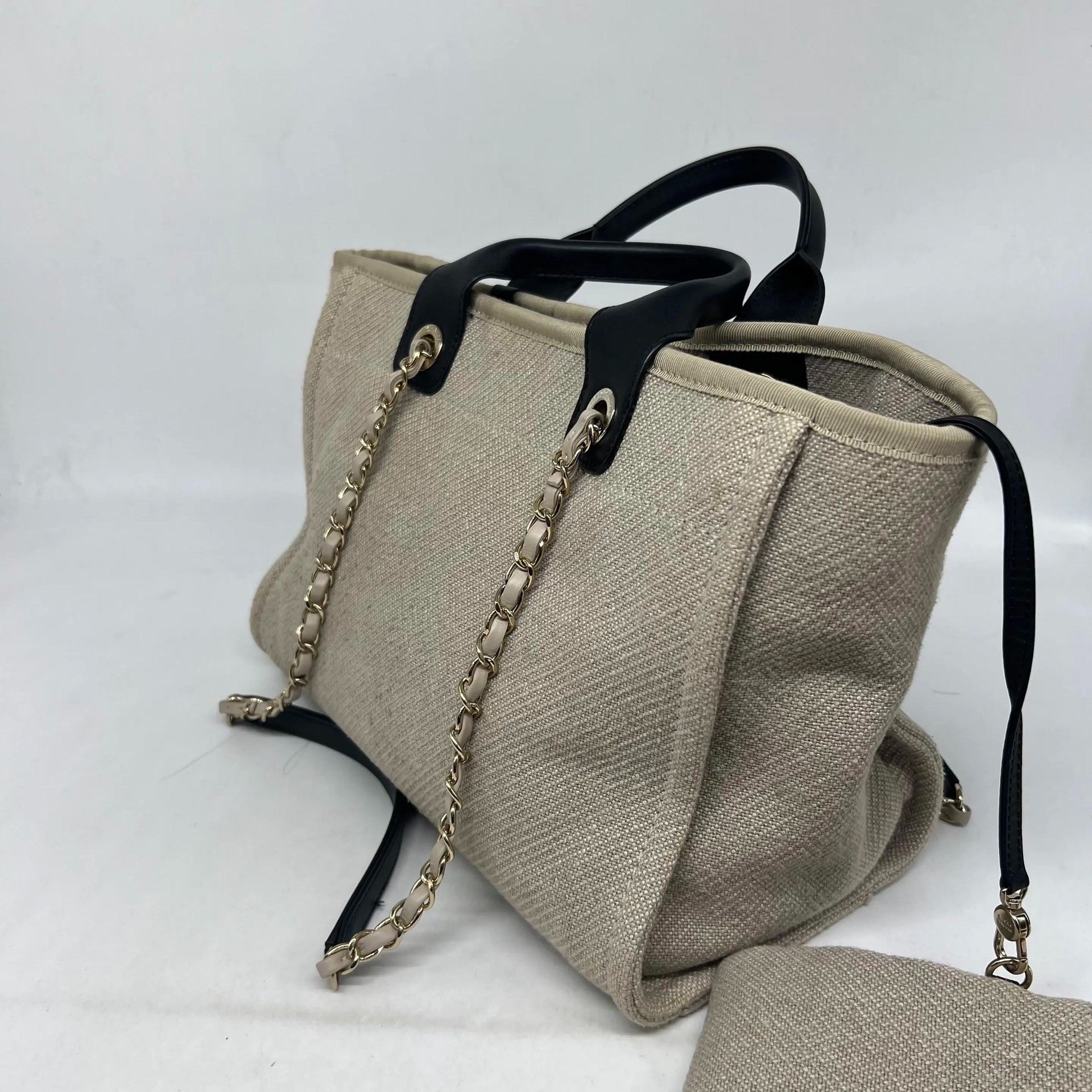 Chanel Pre-loved Bag Very good condition Size ONE SIZE - 3 Thumbnail