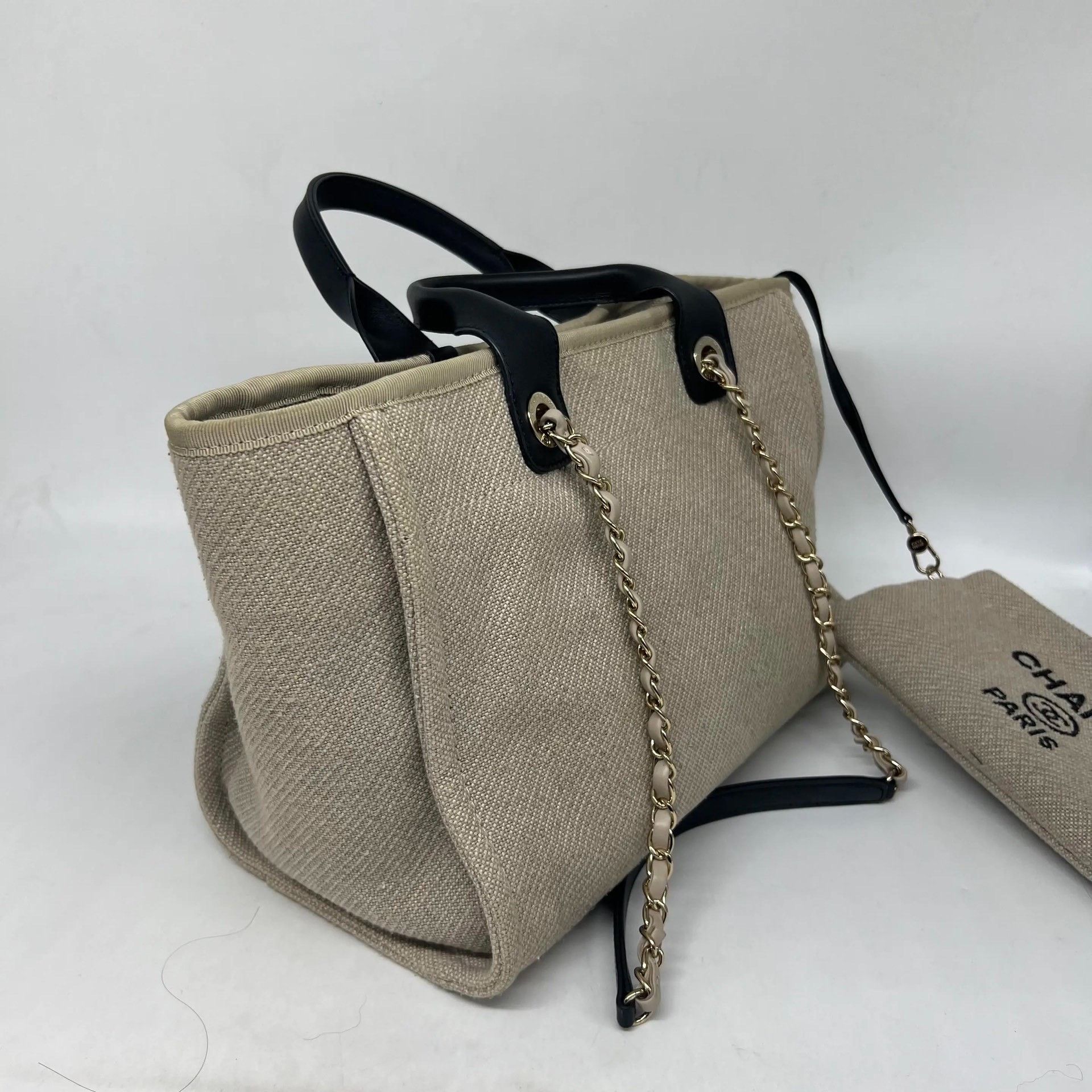 Chanel Pre-loved Bag Very good condition Size ONE SIZE - 5 Thumbnail