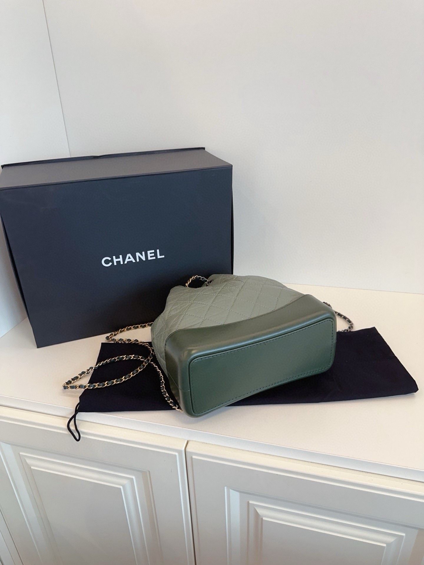Chanel Pre-loved Bag Very good condition Size ONE SIZE - 5 Thumbnail