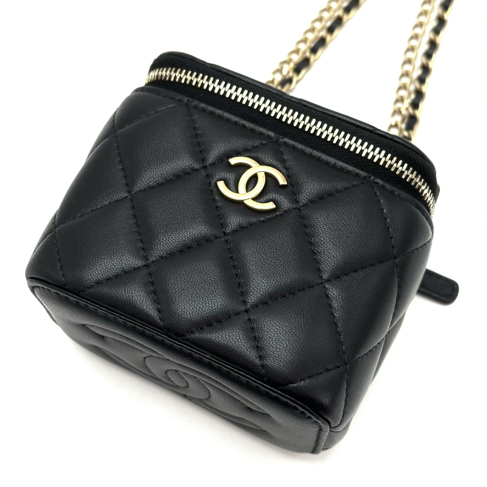 Chanel Pre-loved Bag Very good condition Size ONE SIZE - 6 Thumbnail