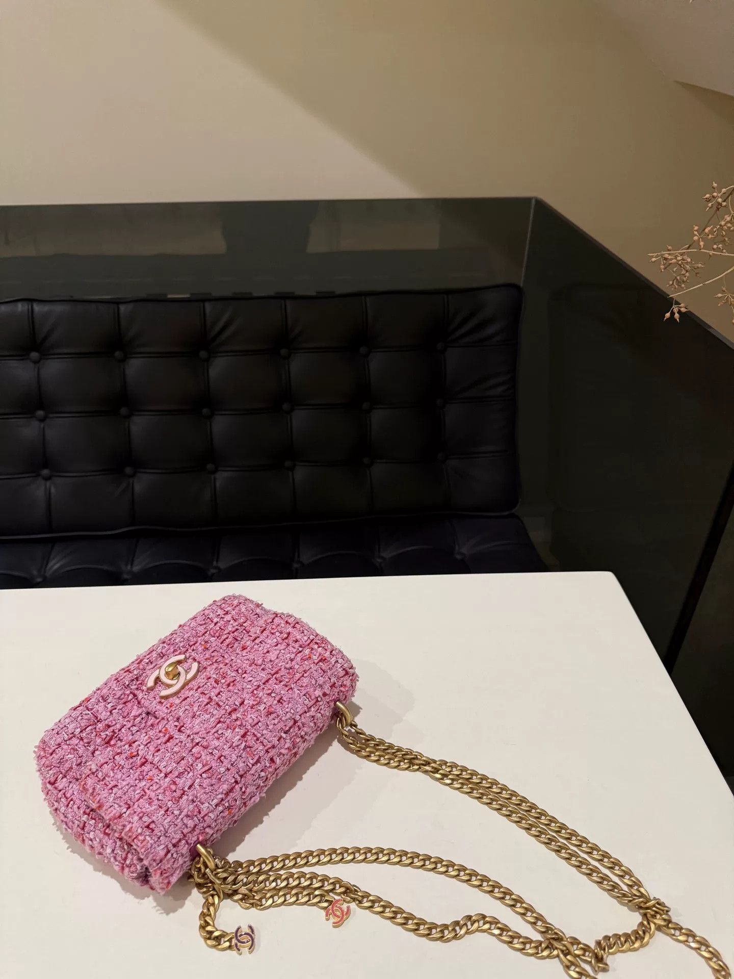 Chanel Pre-loved Bag Very good condition Size ONE SIZE - 6 Thumbnail