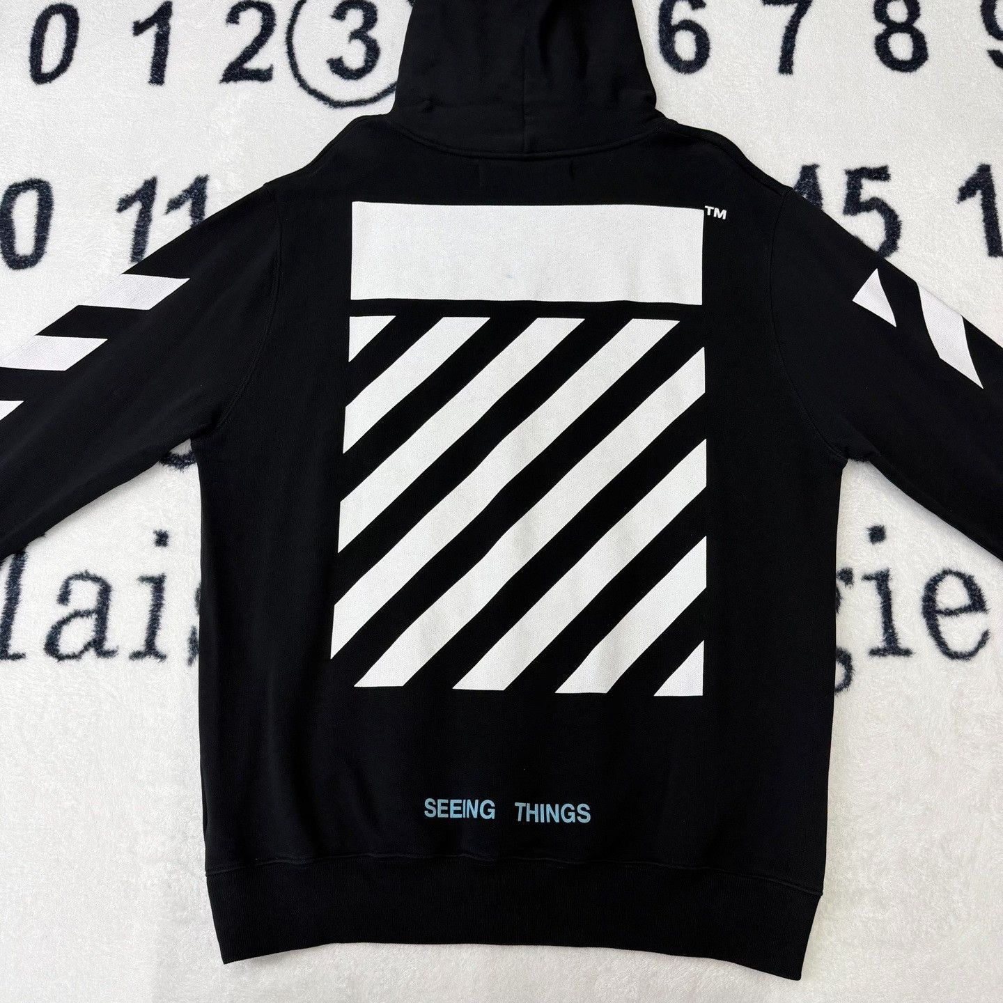 Off-White Off-White Printed Graphic Black Hoodie L Men Size US L / EU 52-54 / 3 - 3 Thumbnail