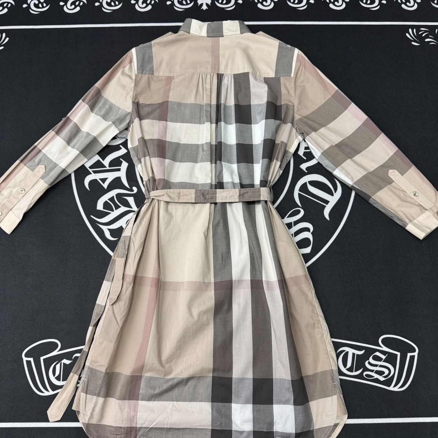 Burberry Burberry Plaid T-Shirt M Women Size M / US 6-8 / IT 42-44 - 2 Thumbnail