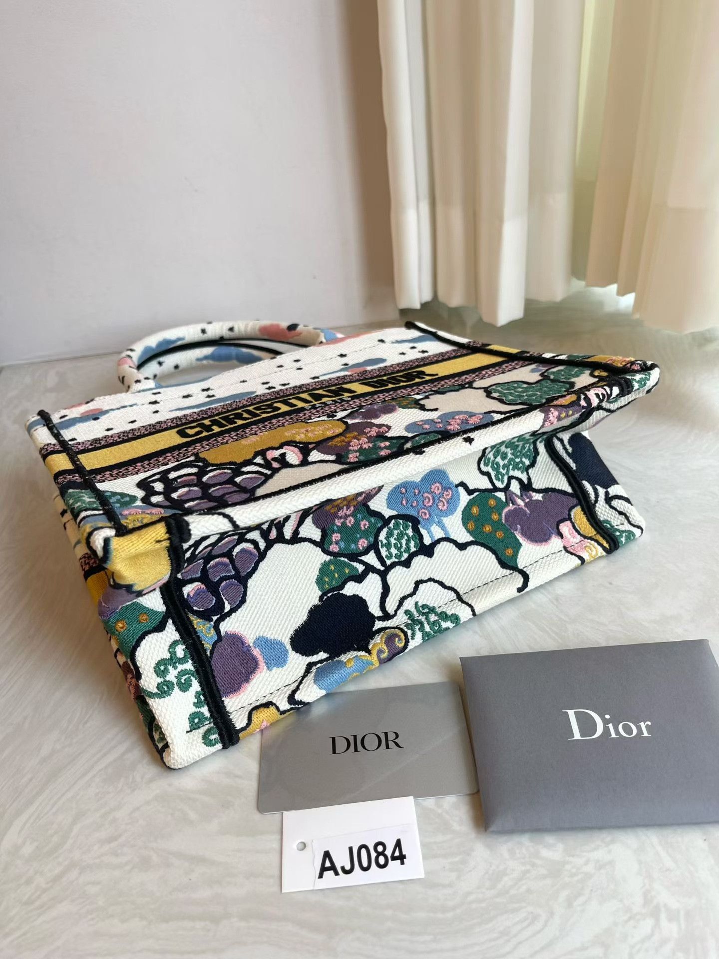Dior Pre-loved Bag Very good condition Size ONE SIZE - 6 Thumbnail