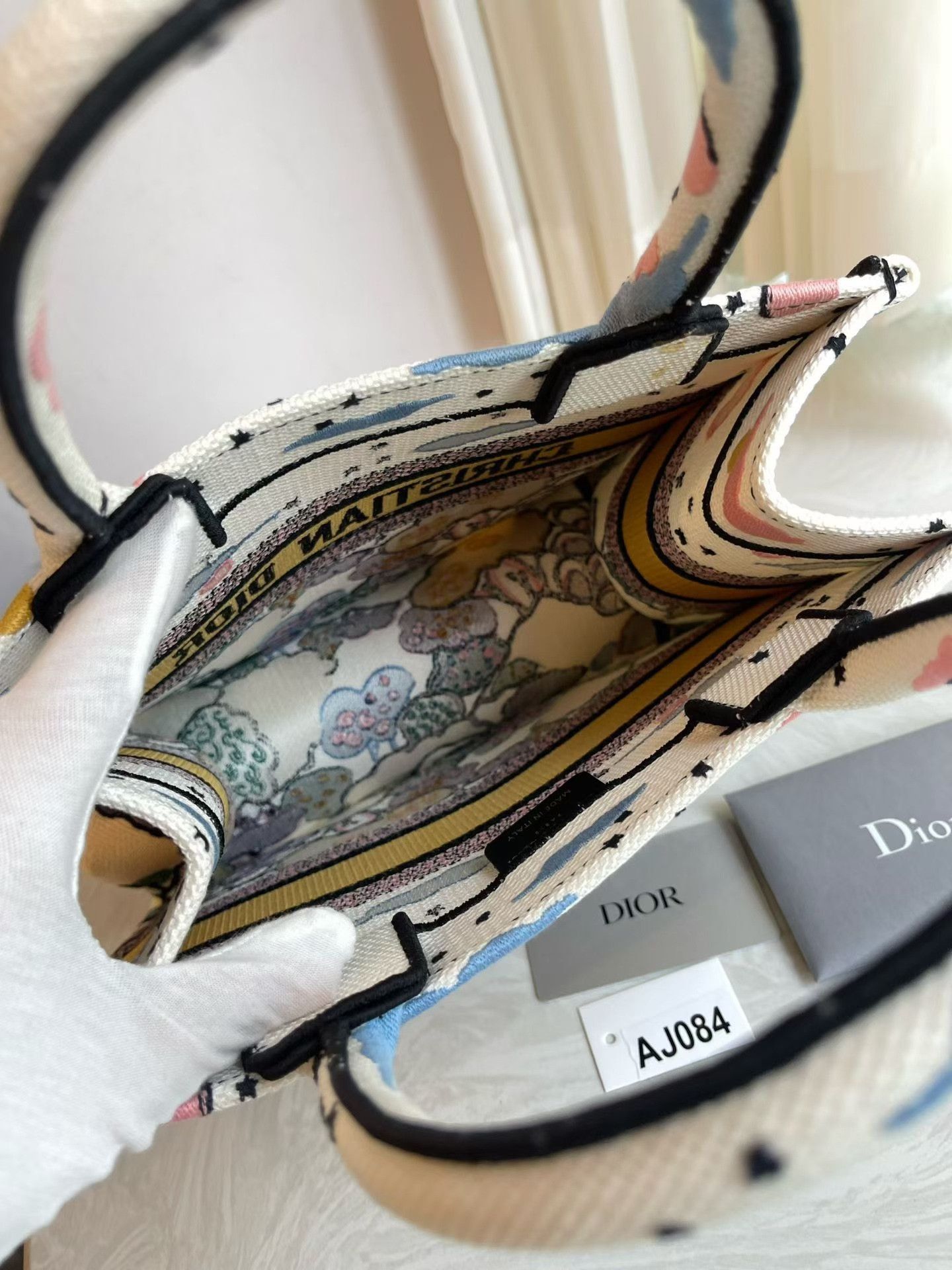 Dior Pre-loved Bag Very good condition Size ONE SIZE - 8 Thumbnail