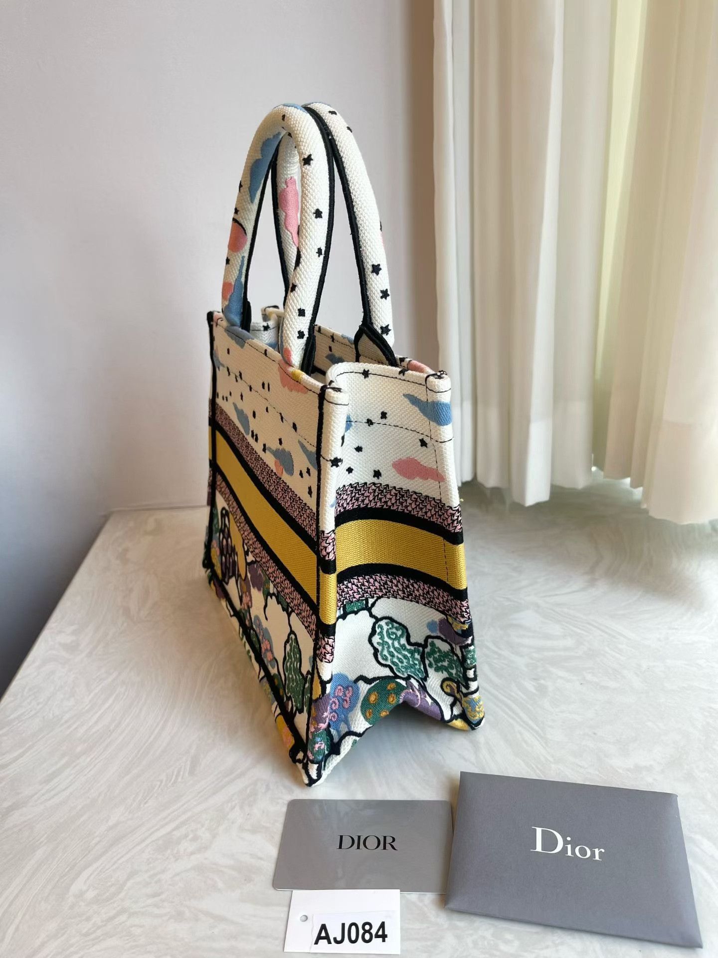 Dior Pre-loved Bag Very good condition Size ONE SIZE - 3 Thumbnail