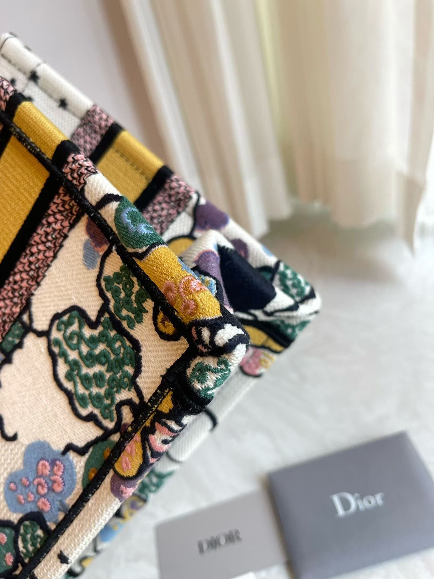 Dior Pre-loved Bag Very good condition Size ONE SIZE - 7 Thumbnail