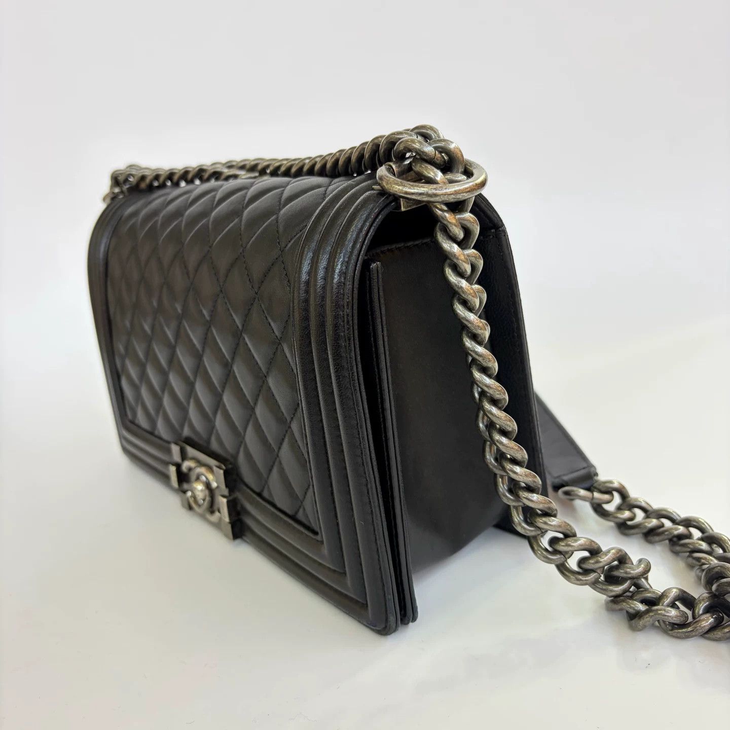 Chanel Pre-loved Bag Very good condition Size ONE SIZE - 4 Thumbnail