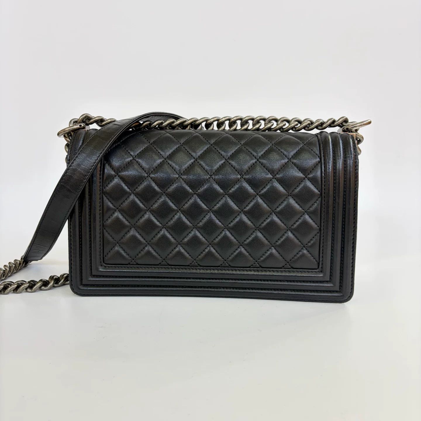 Chanel Pre-loved Bag Very good condition Size ONE SIZE - 5 Thumbnail
