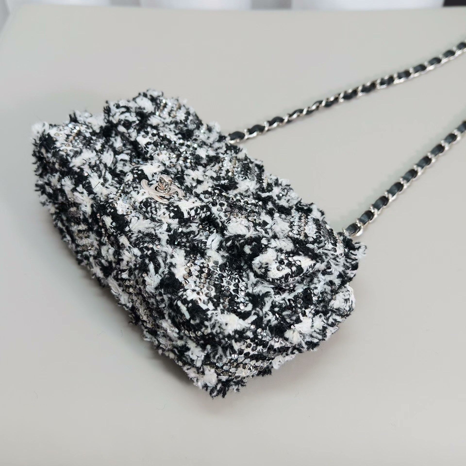 Chanel Pre-loved Bag Very good condition Size ONE SIZE - 3 Thumbnail