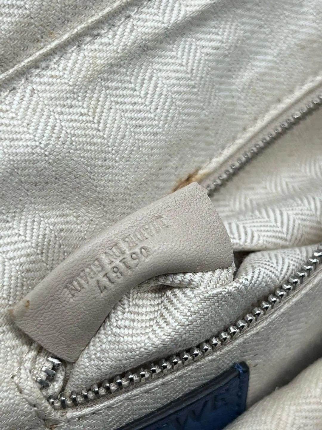 Loewe Pre-loved Bag Very good condition Size ONE SIZE - 9 Thumbnail