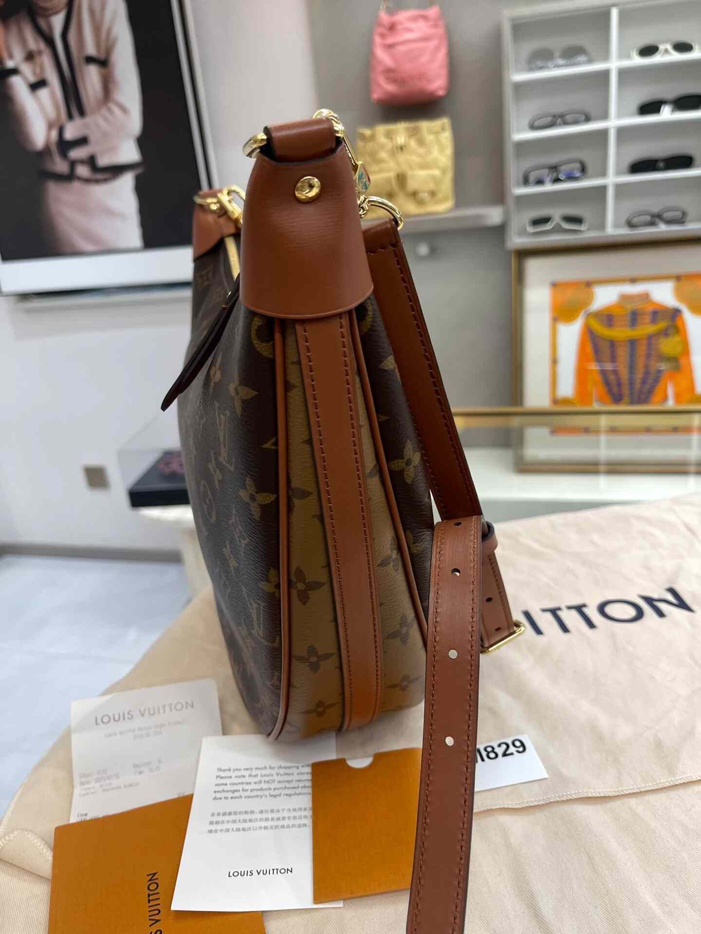 Louis Vuitton Pre-loved Bag Very good condition Size ONE SIZE - 4 Thumbnail