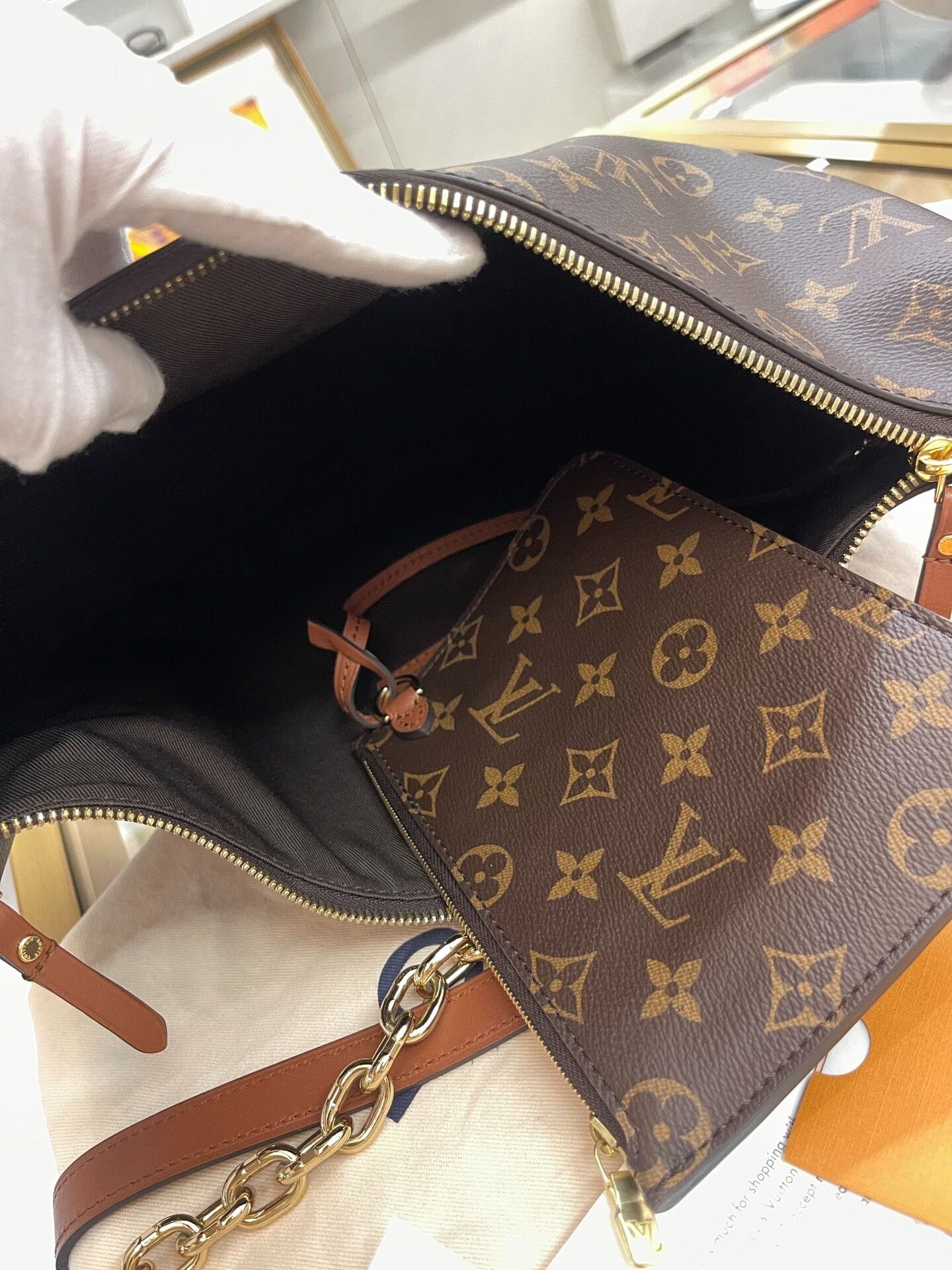 Louis Vuitton Pre-loved Bag Very good condition Size ONE SIZE - 9 Thumbnail