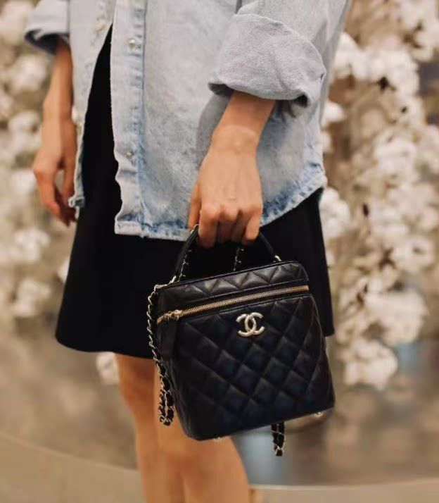 Chanel Pre-loved Bag Very good condition Size ONE SIZE - 9 Thumbnail