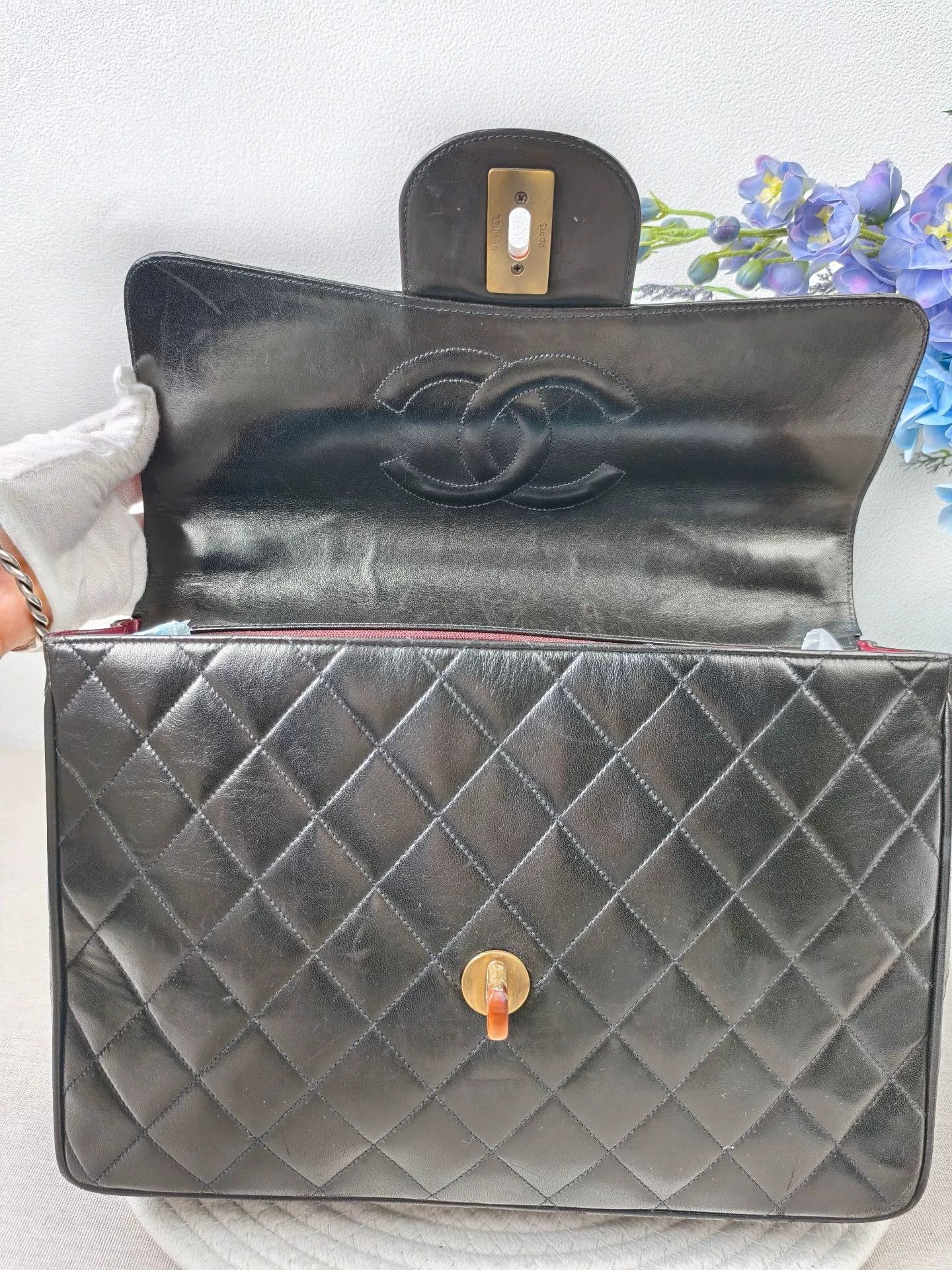 Chanel Pre-loved Bag Very good condition Size ONE SIZE - 2 Thumbnail