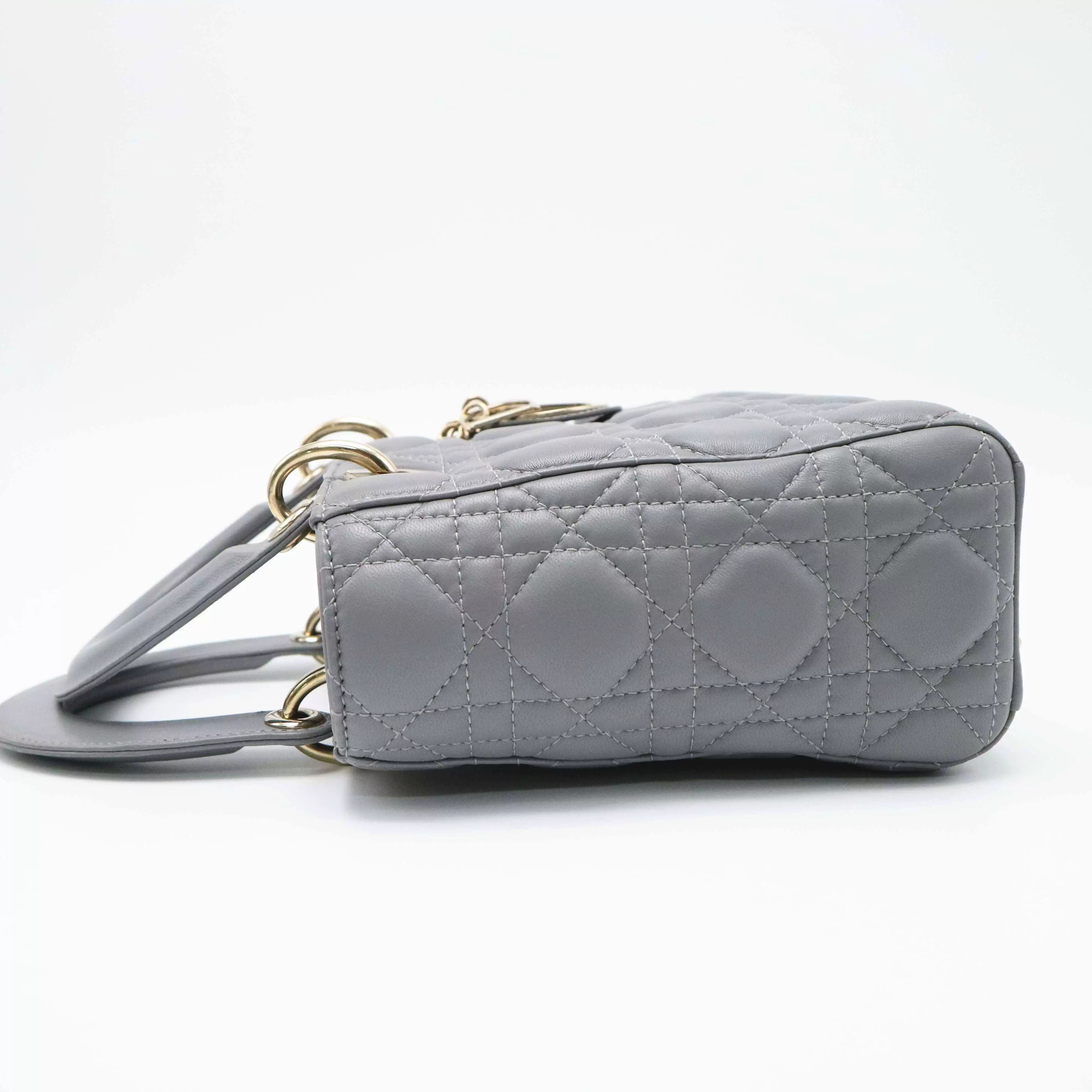 Dior Pre-loved Bag Very good condition Size ONE SIZE - 4 Thumbnail