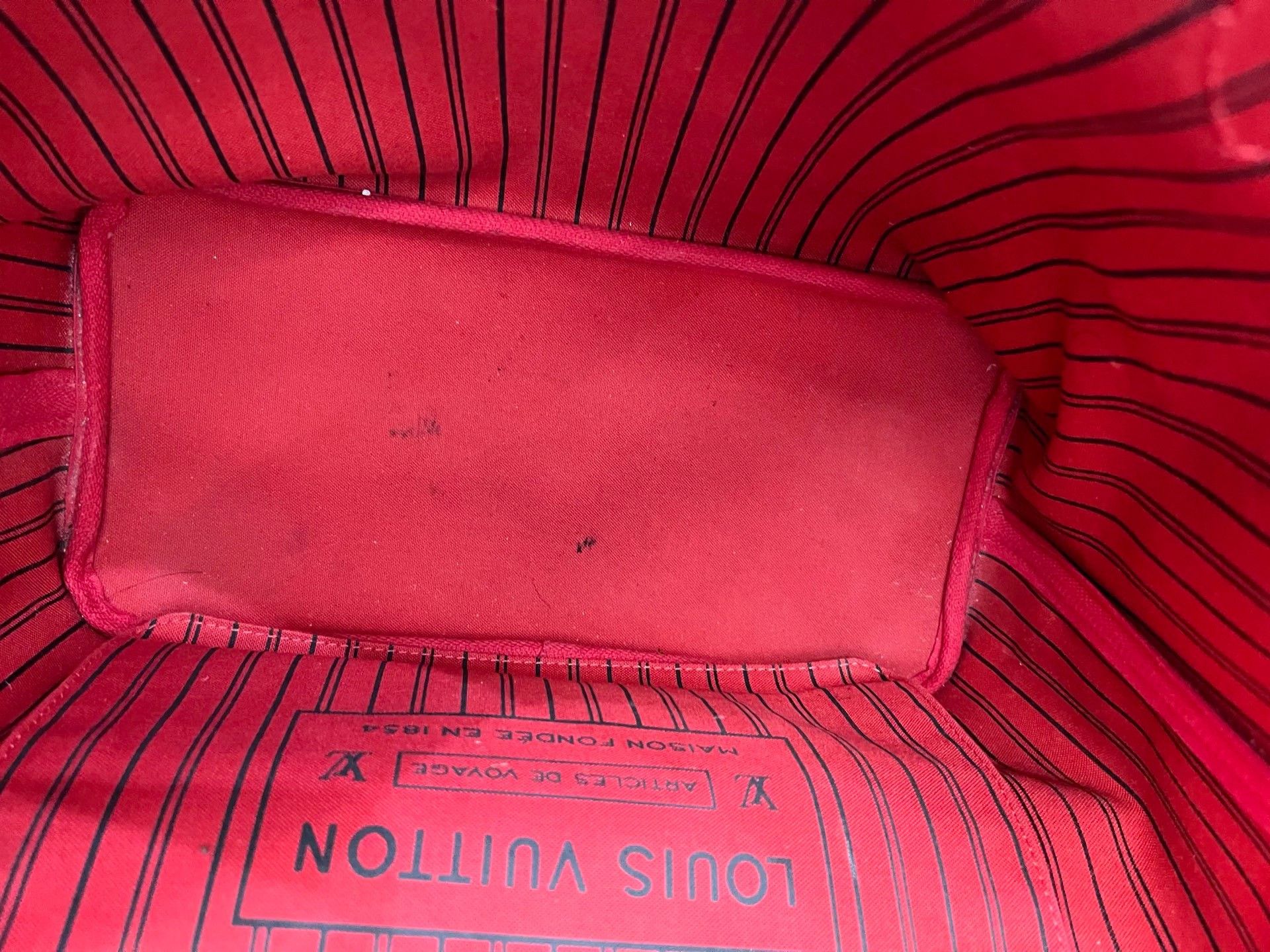 Louis Vuitton Pre-loved Bag Very good condition Size ONE SIZE - 8 Thumbnail