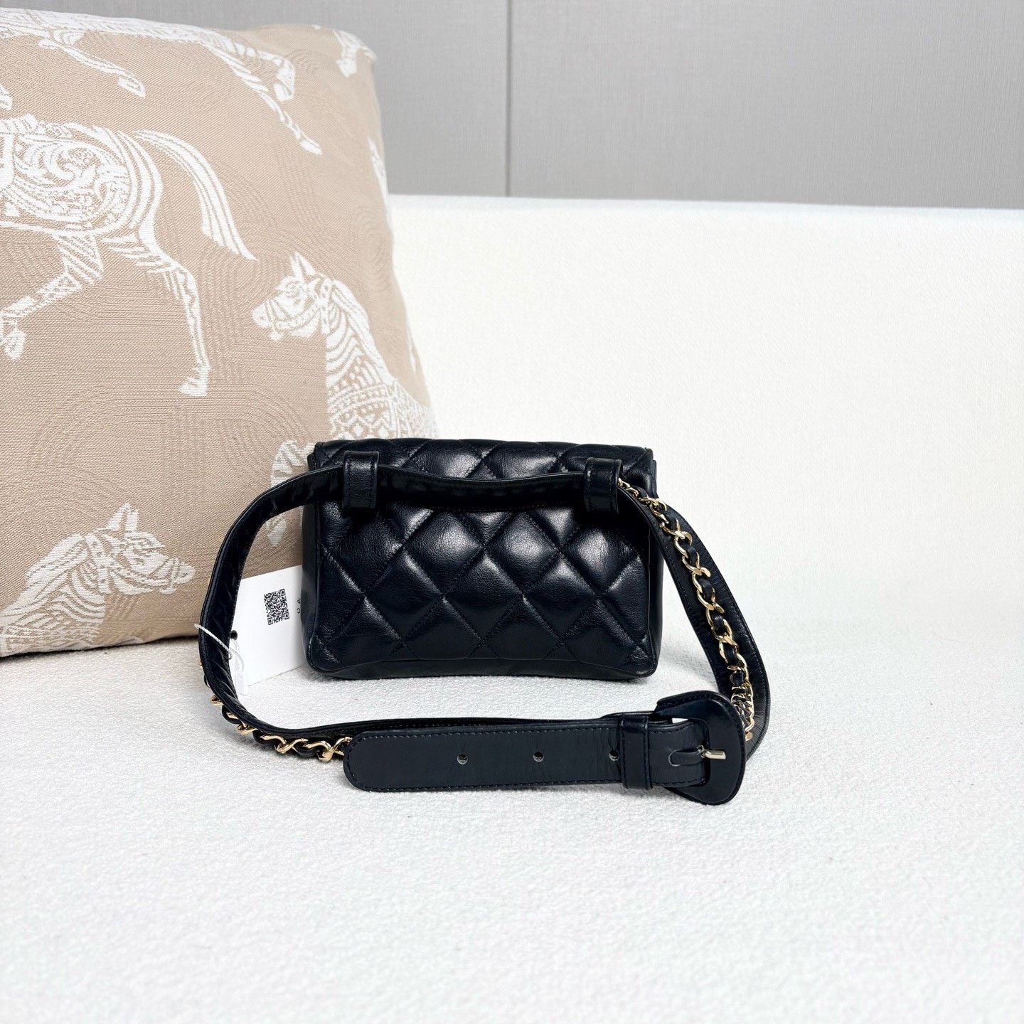 Chanel Pre-loved Bag Very good condition Size ONE SIZE - 2 Thumbnail