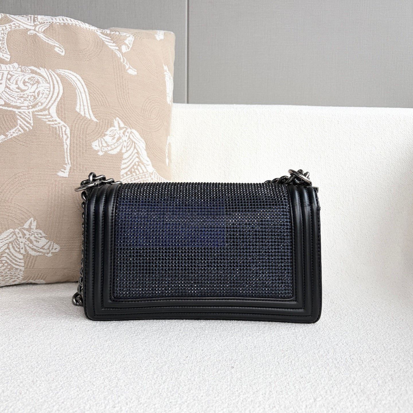 Chanel Pre-loved Bag Very good condition Size ONE SIZE - 3 Thumbnail