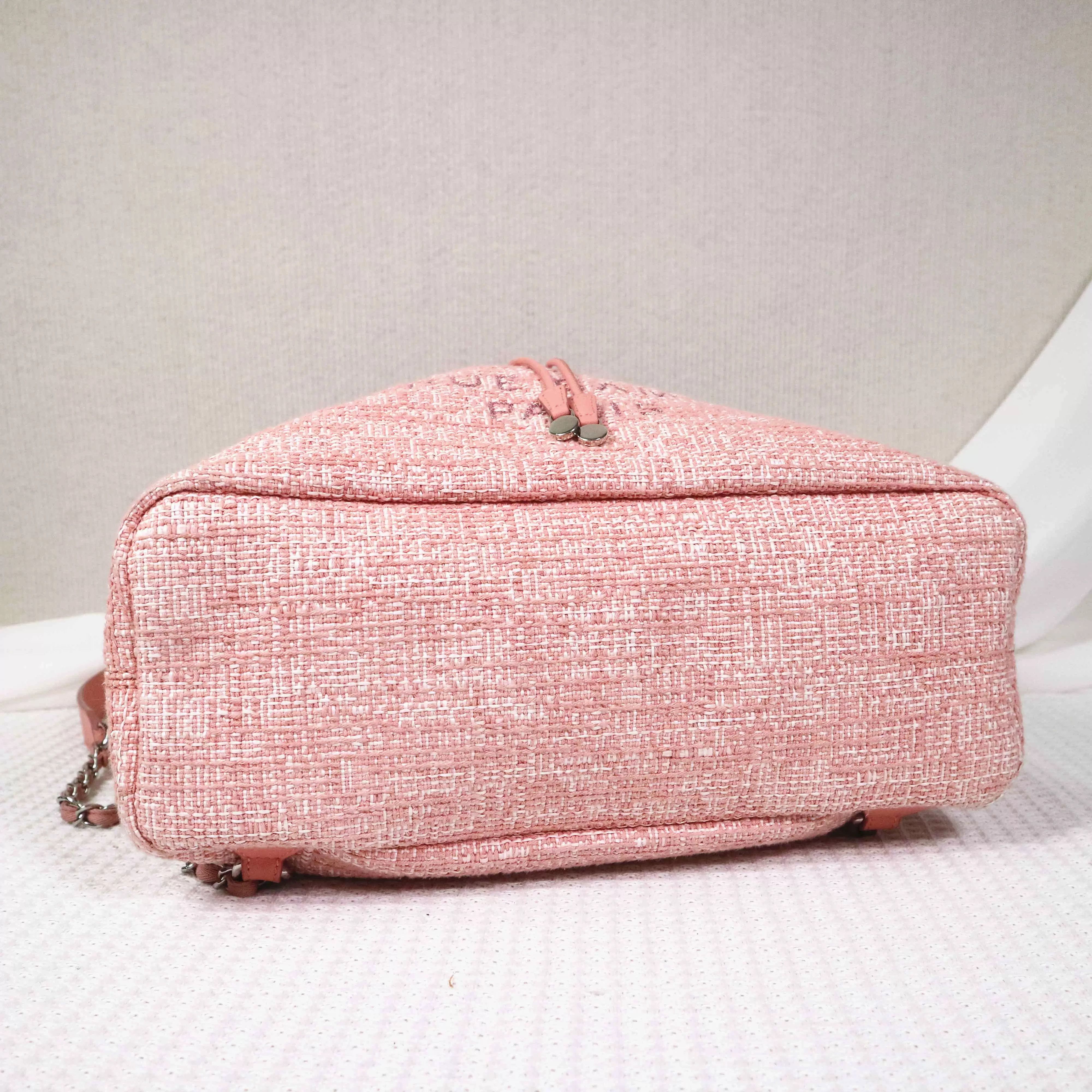Chanel Pre-loved Bag Very good condition Size ONE SIZE - 5 Thumbnail