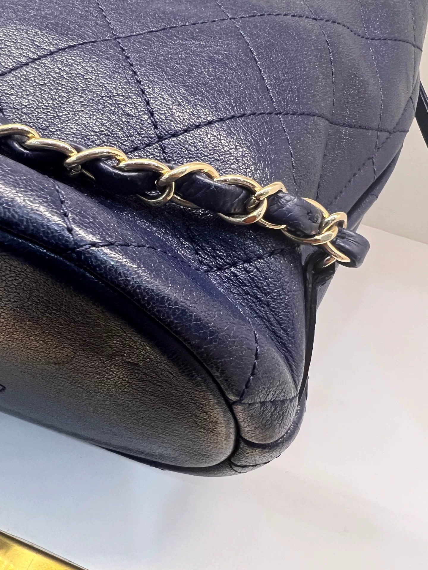 Chanel Pre-loved Bag Very good condition Size ONE SIZE - 9 Thumbnail