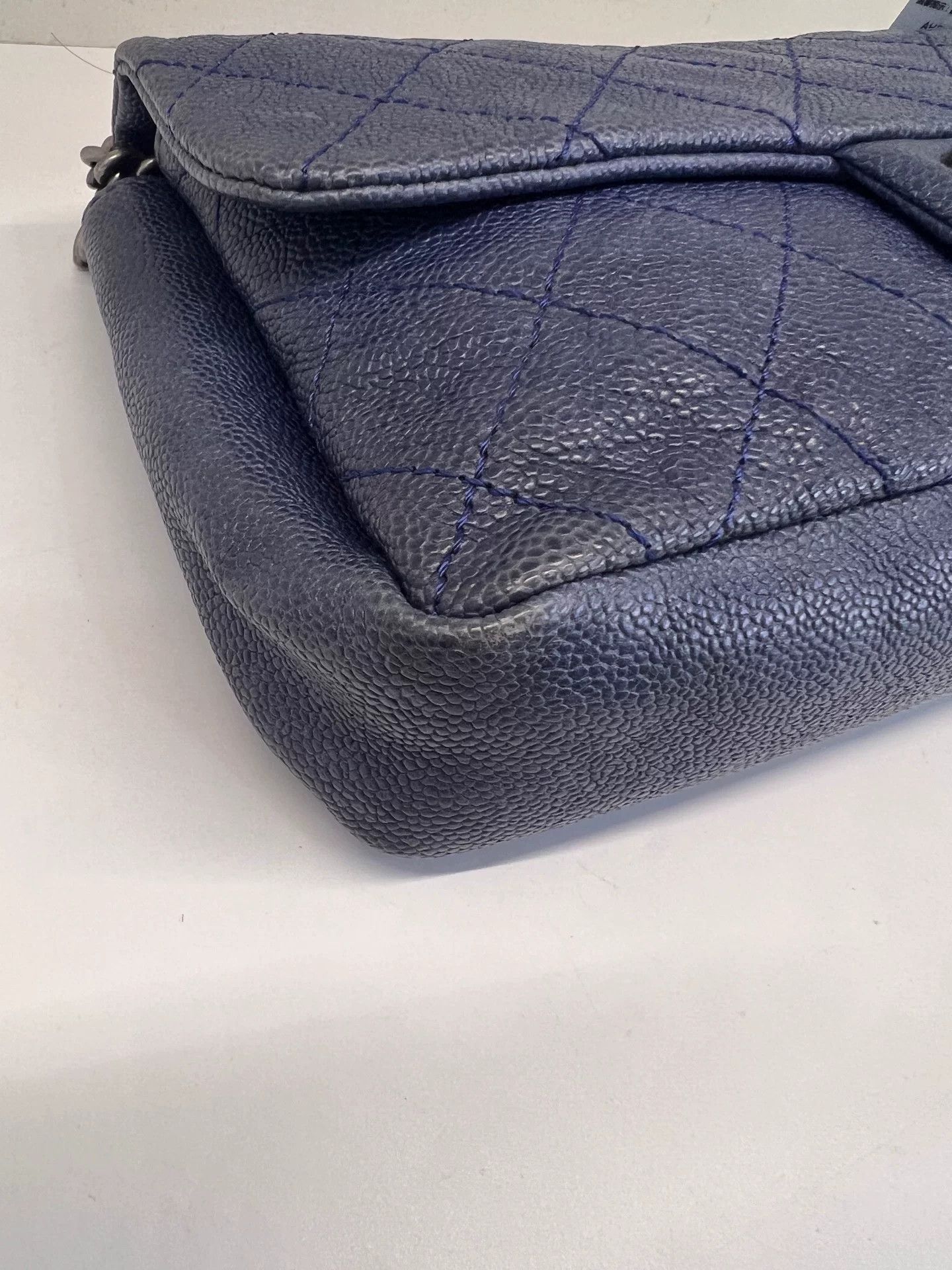 Chanel Pre-loved Bag Very good condition Size ONE SIZE - 3 Thumbnail