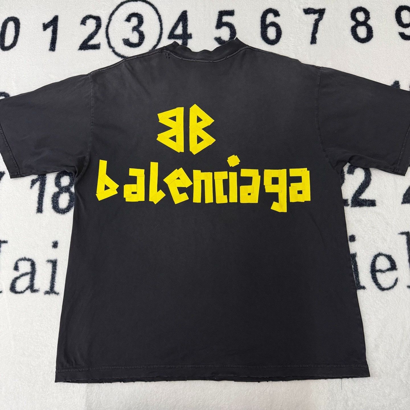 Balenciaga Balenciaga T-Shirt L Men Size US L / EU 52-54 / 3 - 2 Thumbnail