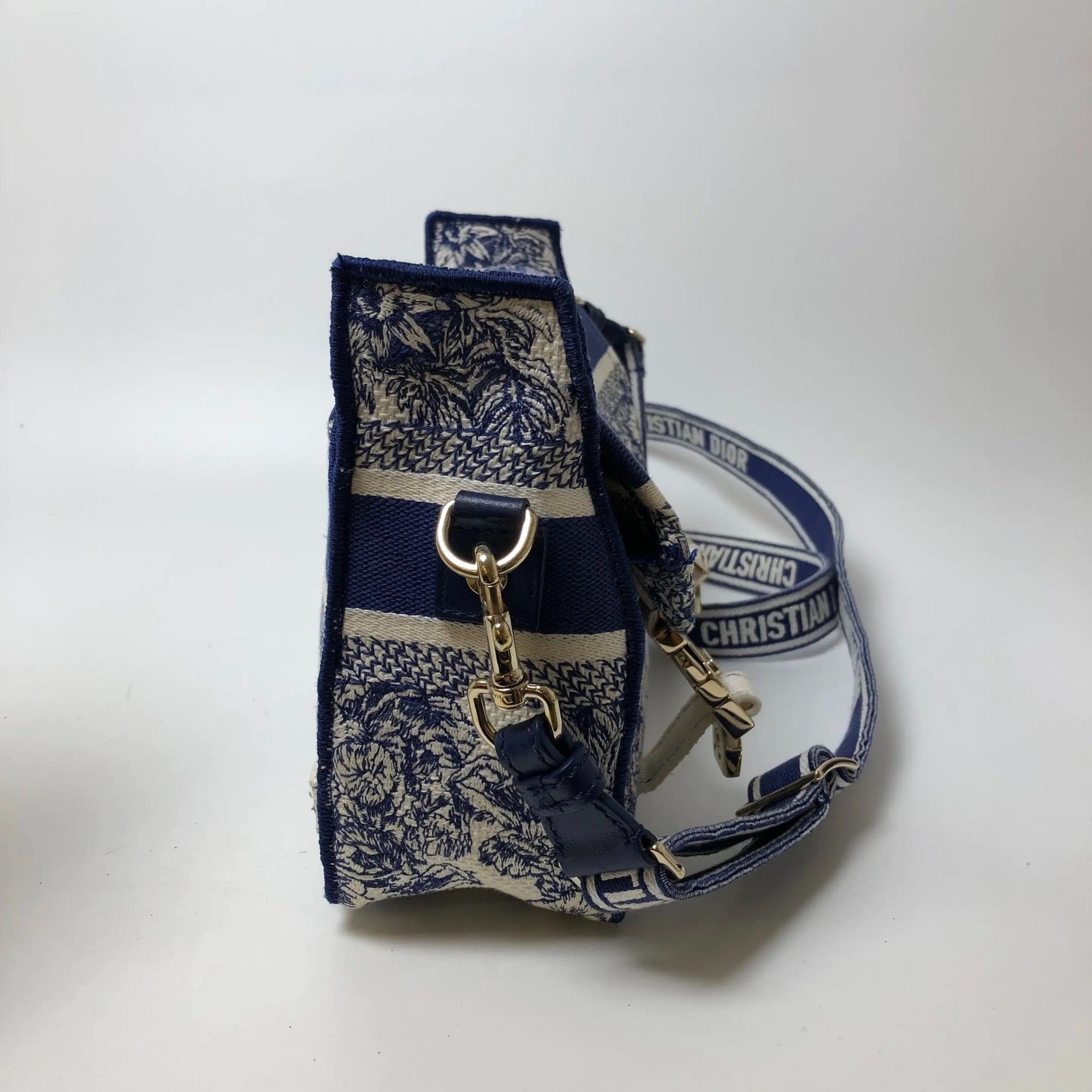 Dior Pre-loved Bag Very good condition Size ONE SIZE - 6 Thumbnail