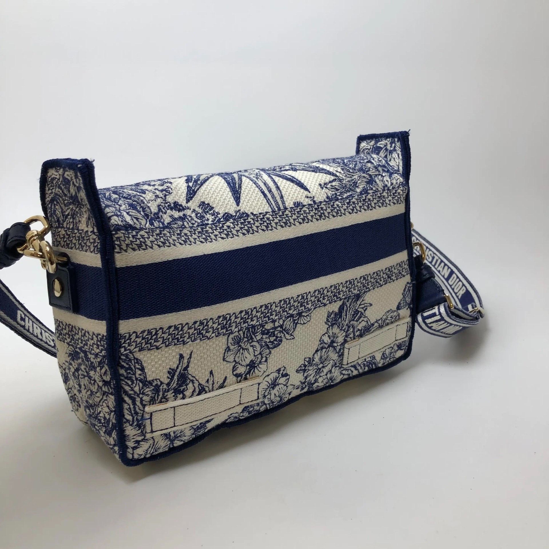 Dior Pre-loved Bag Very good condition Size ONE SIZE - 5 Thumbnail