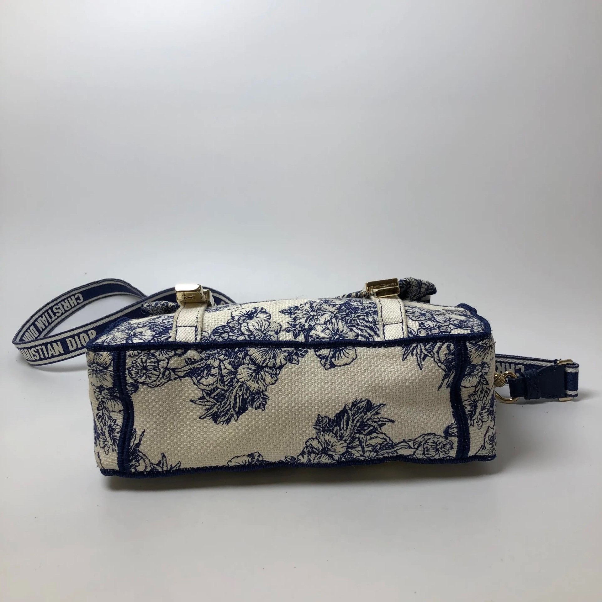 Dior Pre-loved Bag Very good condition Size ONE SIZE - 7 Thumbnail