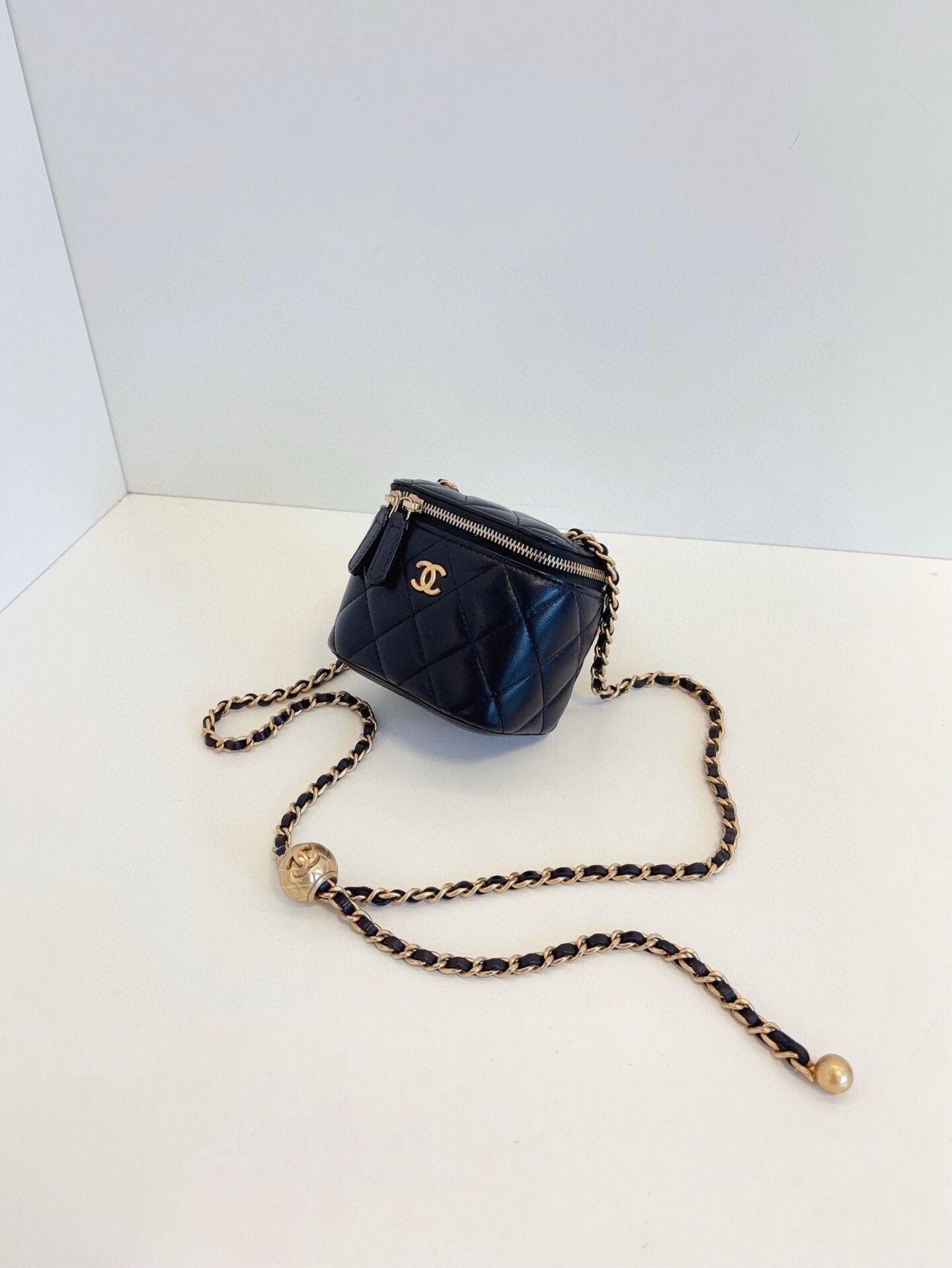 Chanel Pre-loved Bag Very good condition Size ONE SIZE - 3 Thumbnail