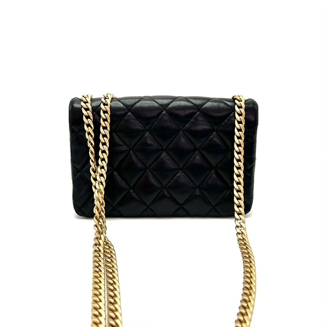Chanel Pre-loved Bag Very good condition Size ONE SIZE - 2 Thumbnail