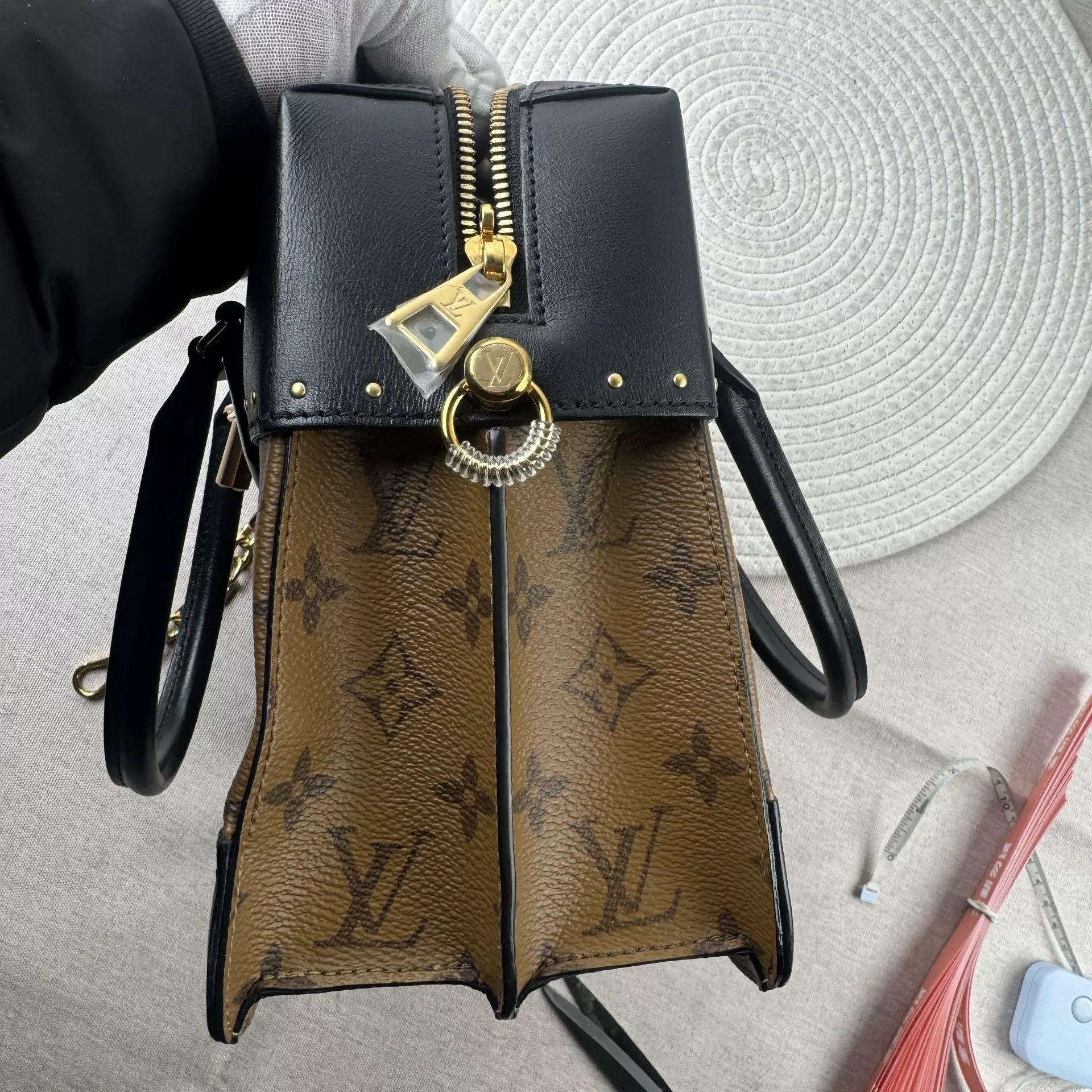 Louis Vuitton Pre-loved Bag Very good condition Size ONE SIZE - 9 Thumbnail