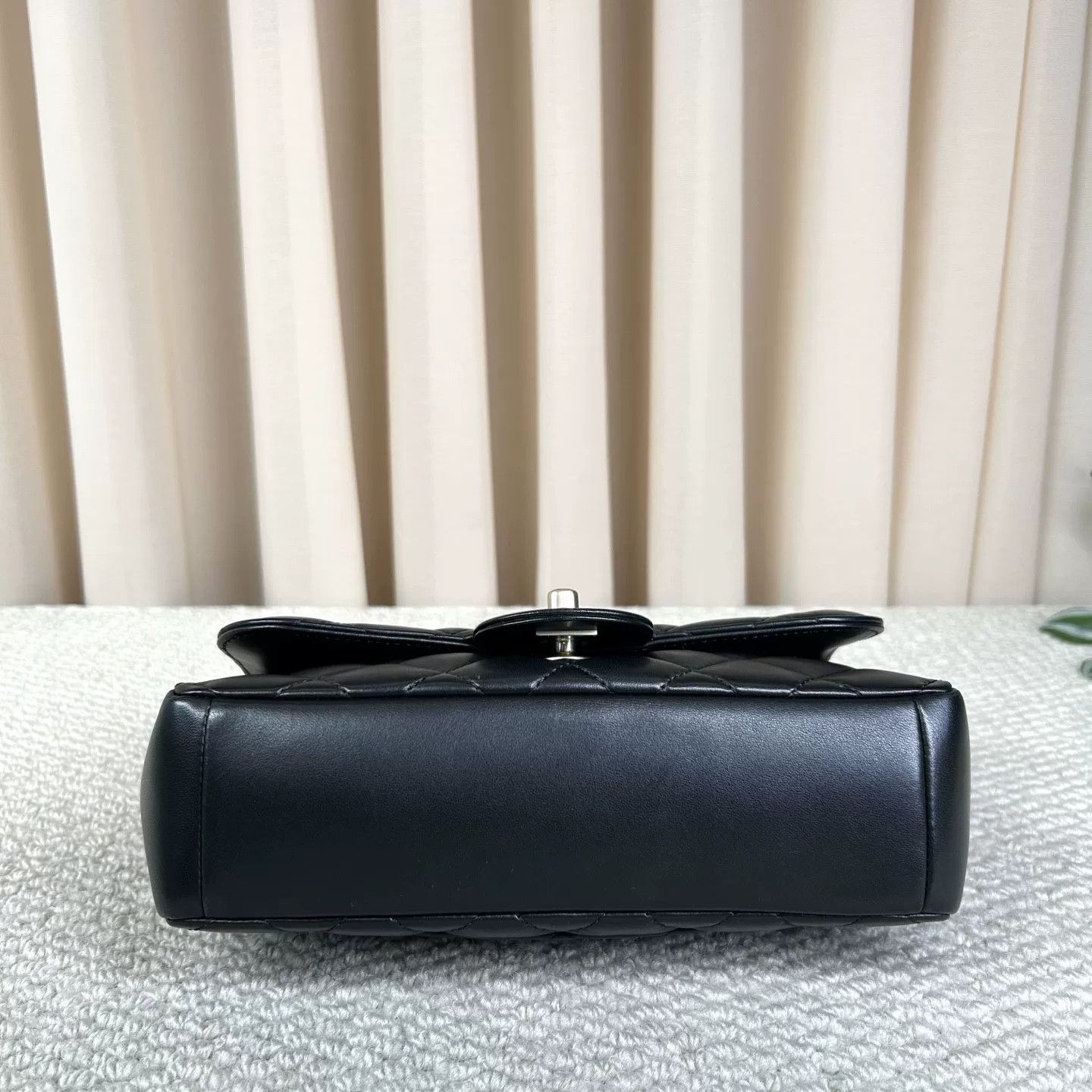 Chanel Pre-loved Bag Very good condition Size ONE SIZE - 3 Thumbnail