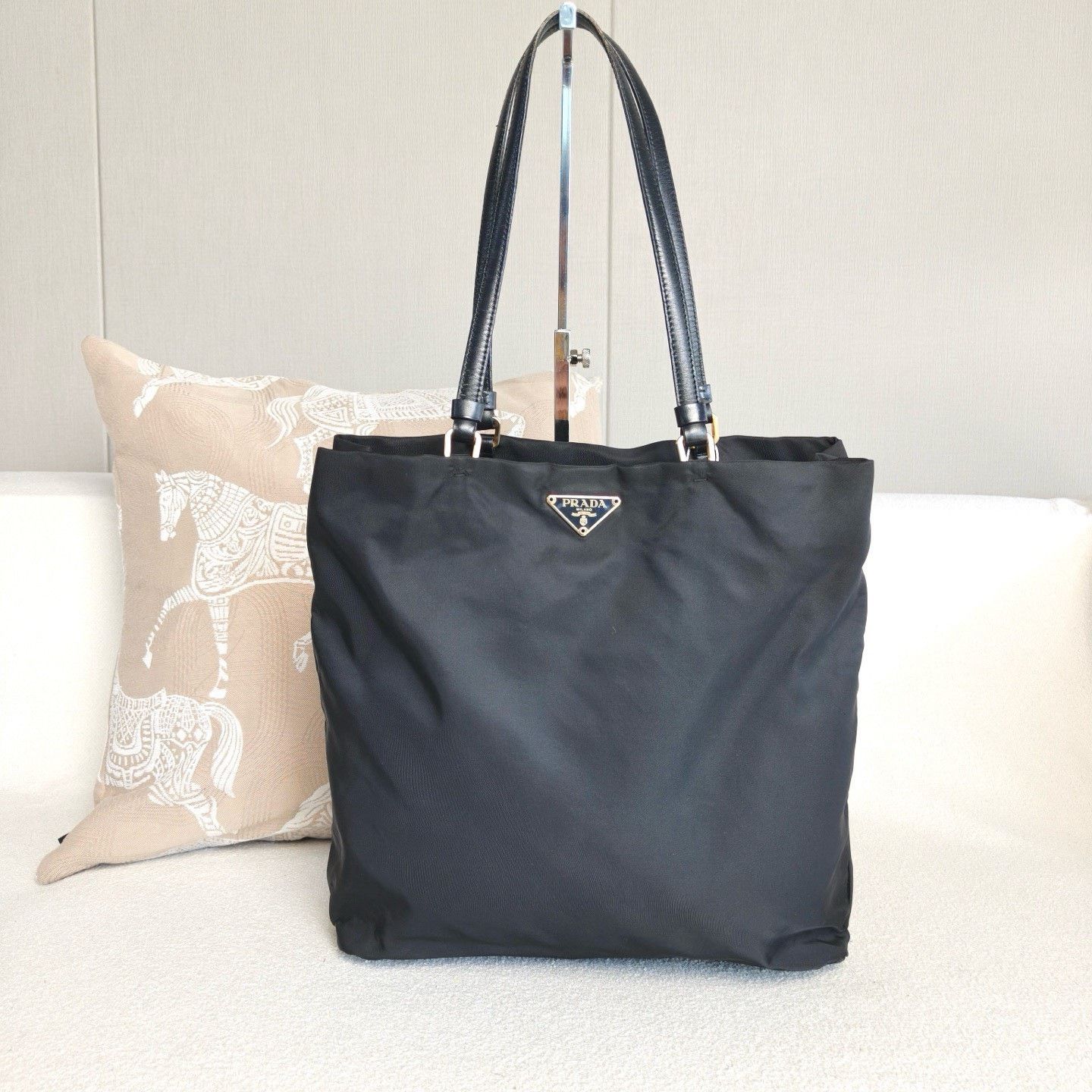 Prada Pre-loved Bag Very good condition Size ONE SIZE - 2 Thumbnail