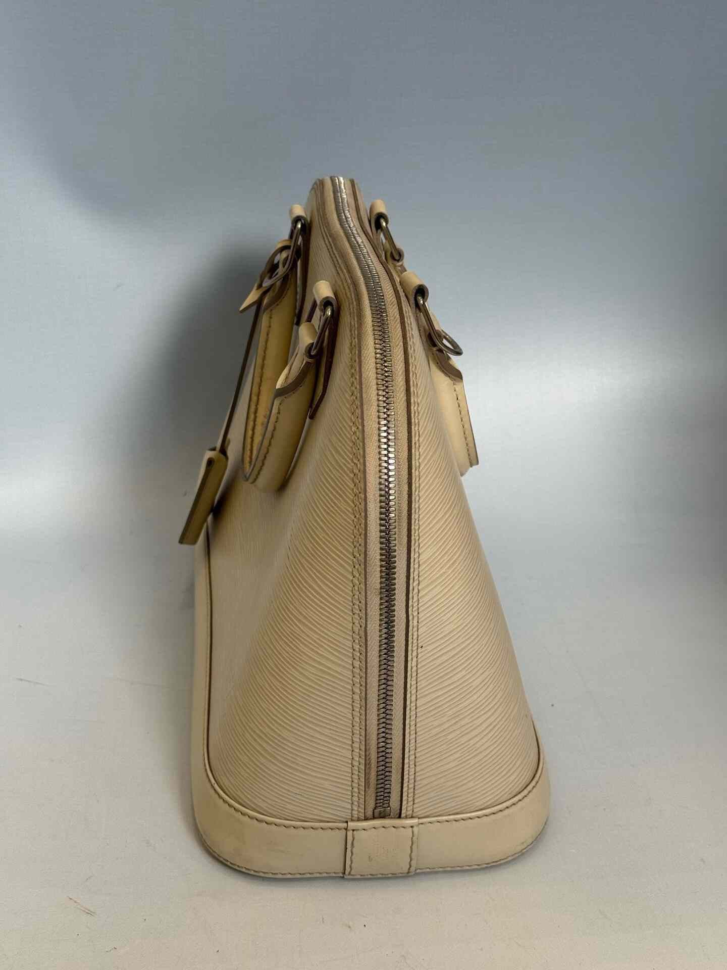 Louis Vuitton Pre-loved Bag Very good condition Size ONE SIZE - 2 Thumbnail