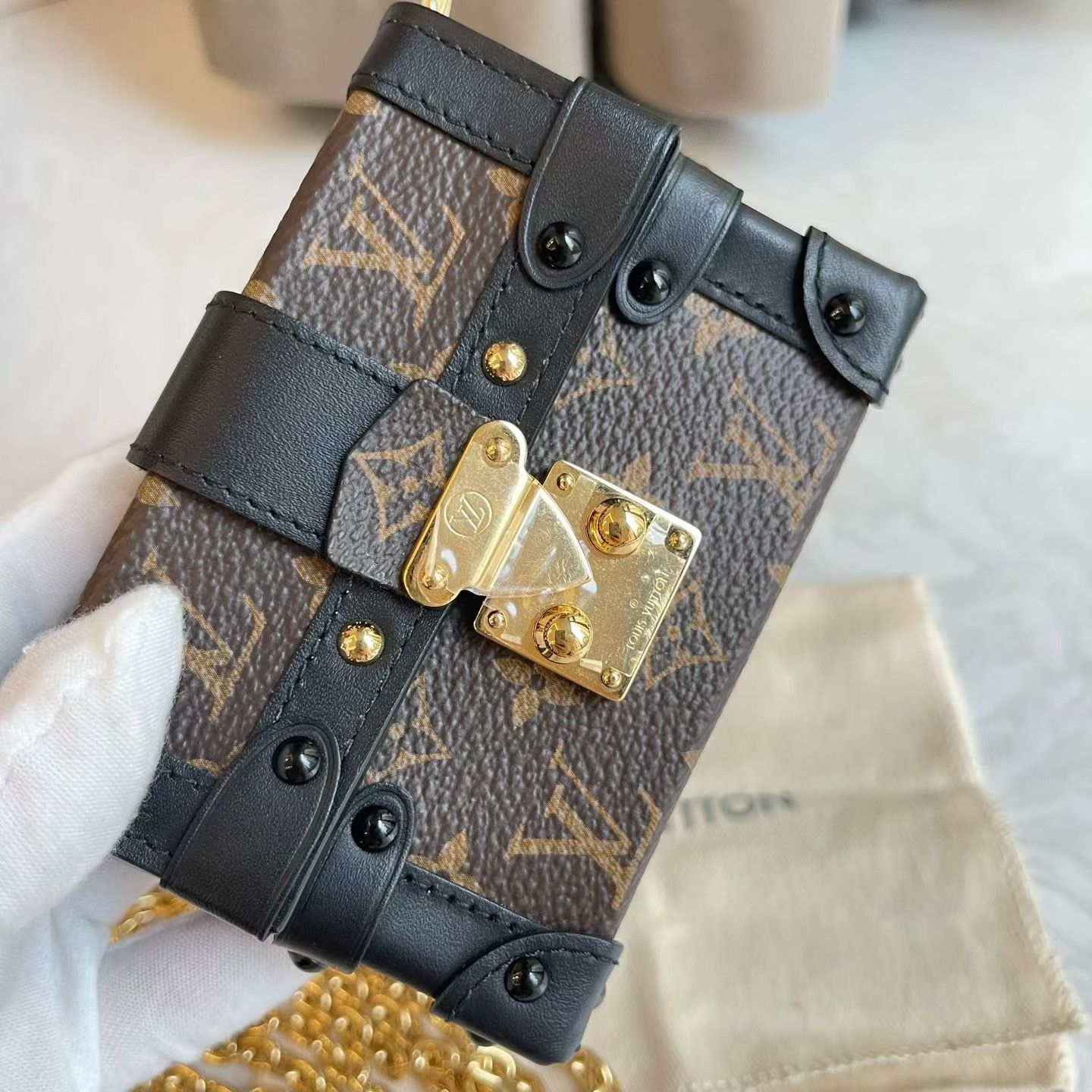Louis Vuitton Pre-loved Bag Very good condition Size ONE SIZE - 7 Thumbnail