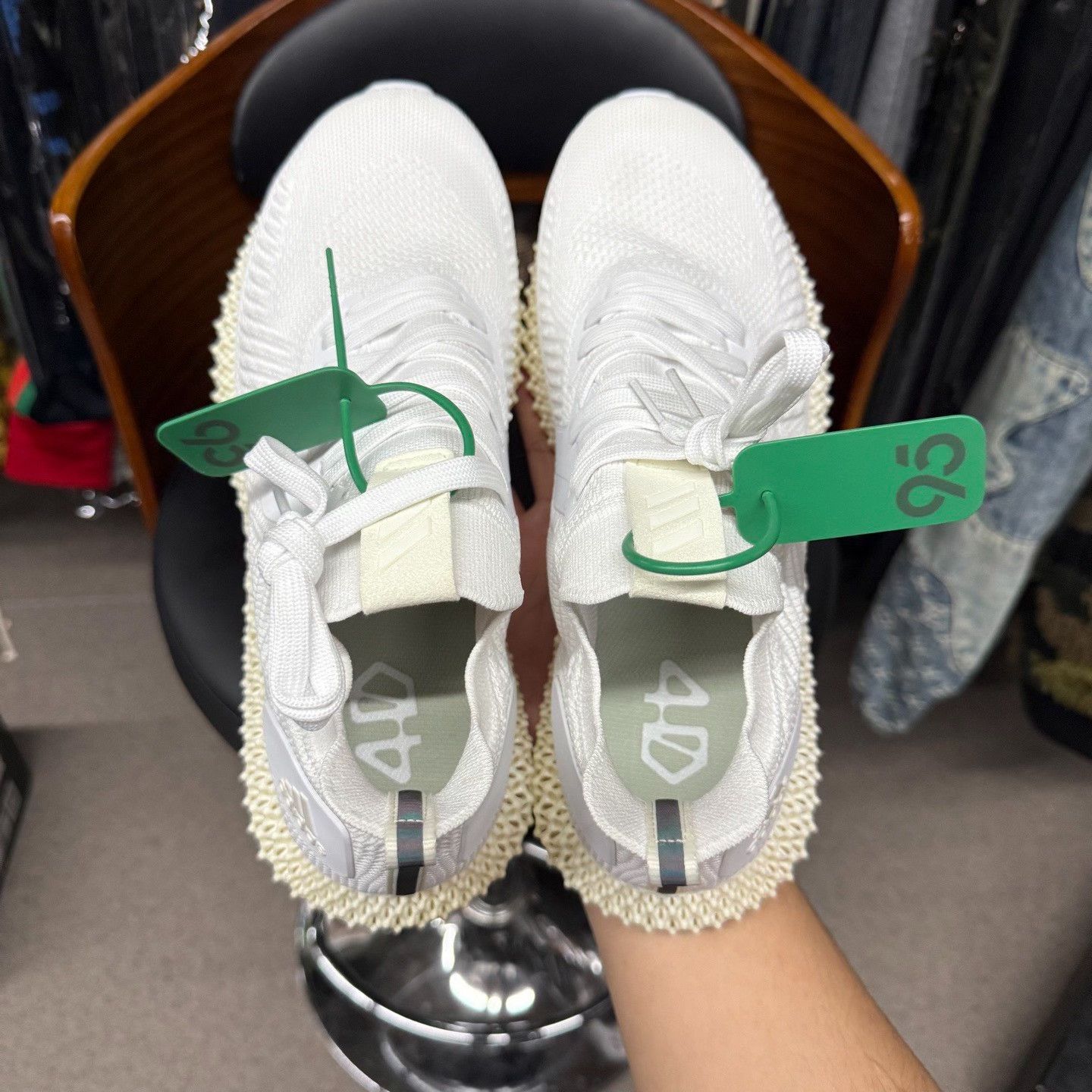 Adidas Adidas White Lowtop Sneakers 11 Men Size US 11 / EU 44 - 5 Thumbnail