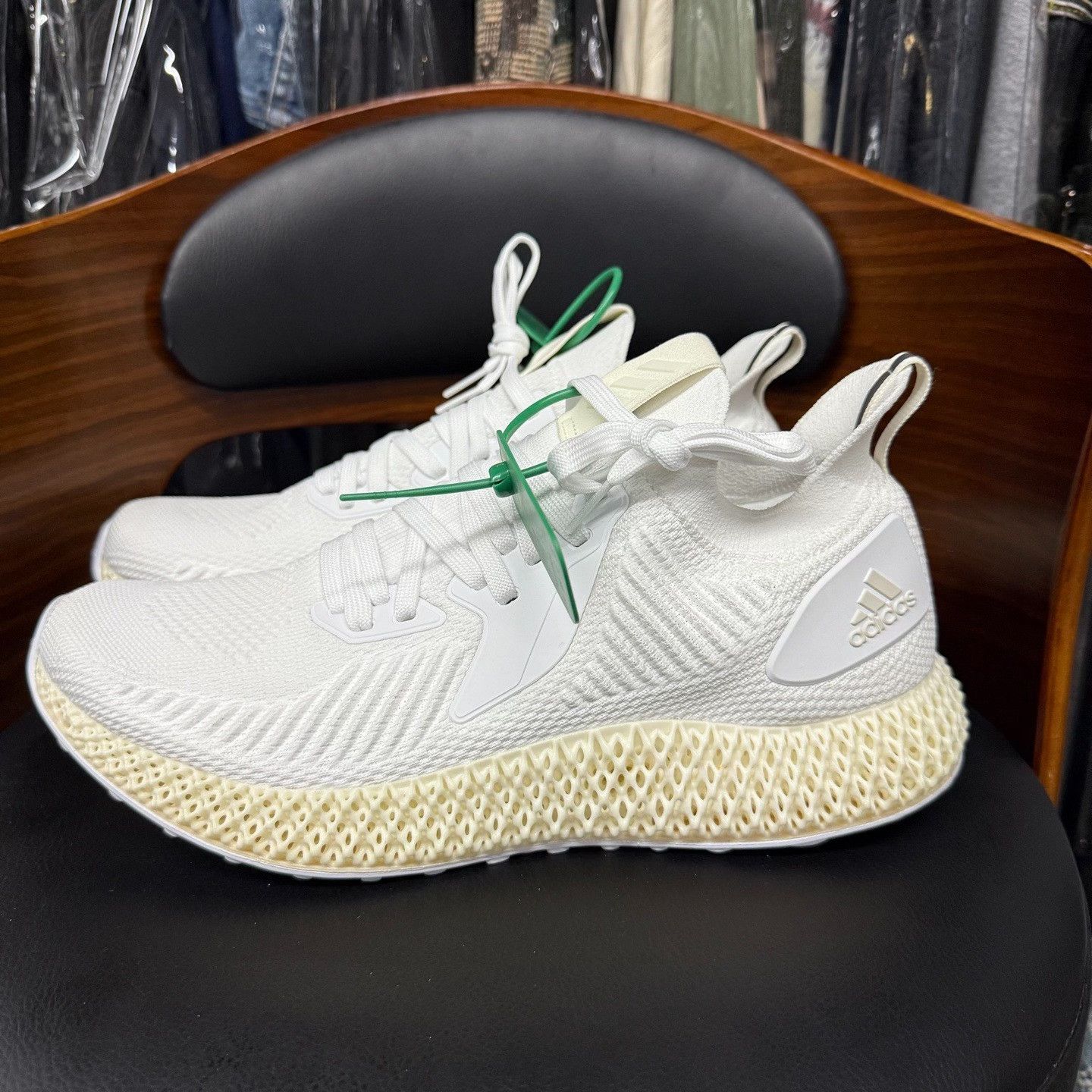 Adidas Adidas White Lowtop Sneakers 11 Men Size US 11 / EU 44 - 6 Thumbnail