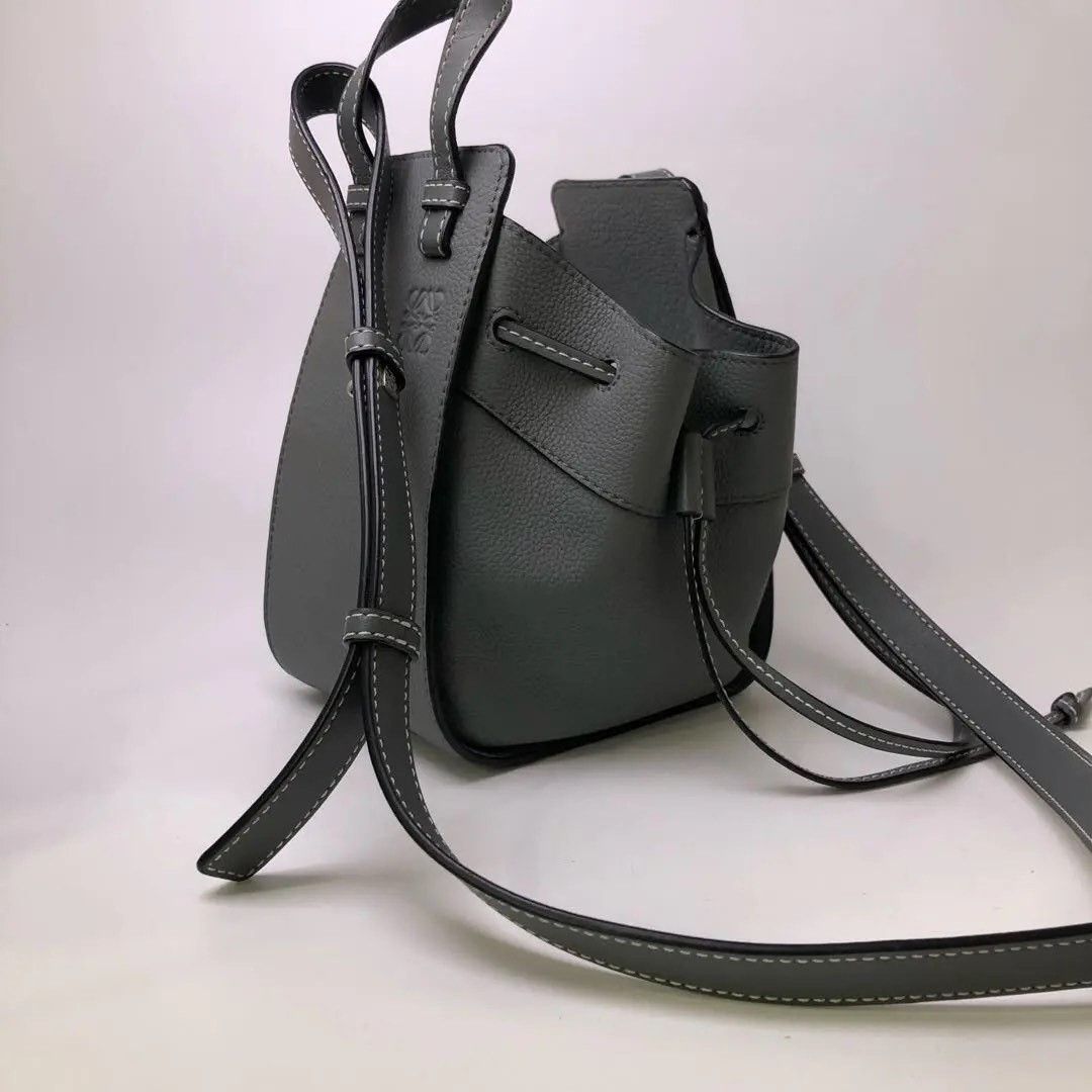 Loewe Pre-loved Bag Very good condition Size ONE SIZE - 6 Thumbnail