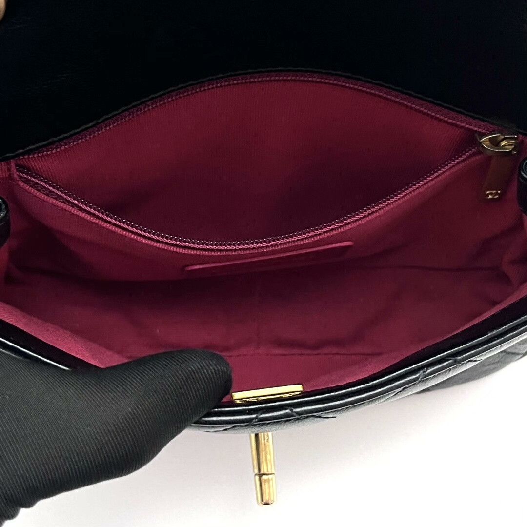 Chanel Pre-loved Bag Very good condition Size ONE SIZE - 6 Thumbnail