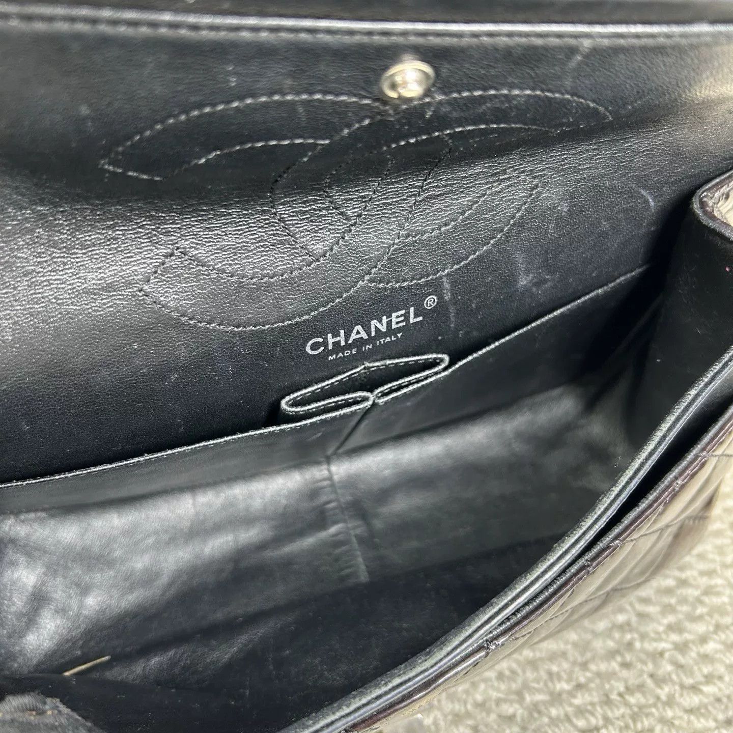 Chanel Pre-loved Bag Very good condition Size ONE SIZE - 5 Thumbnail