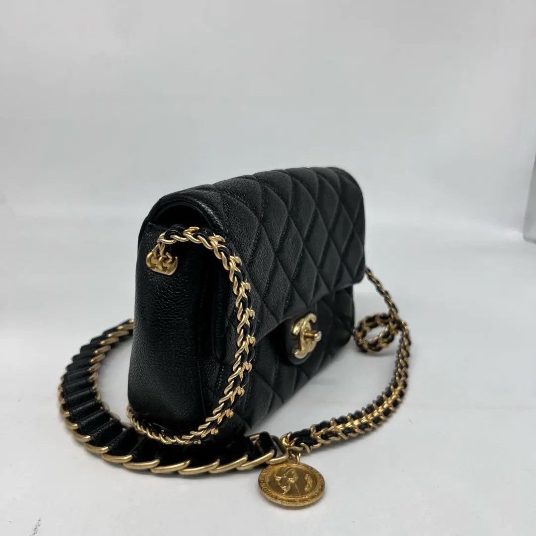 Chanel Pre-loved Bag Very good condition Size ONE SIZE - 2 Thumbnail