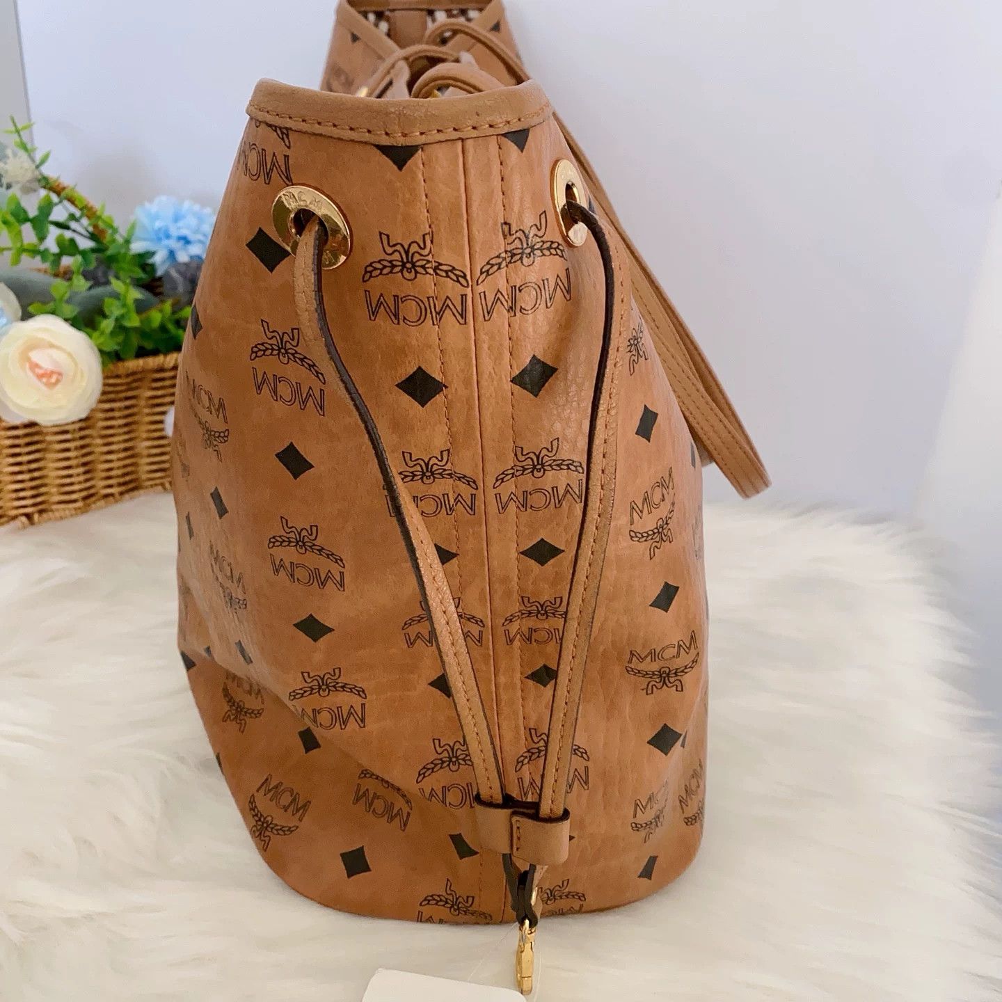 MCM Pre-loved Bag Very good condition Size ONE SIZE - 2 Thumbnail