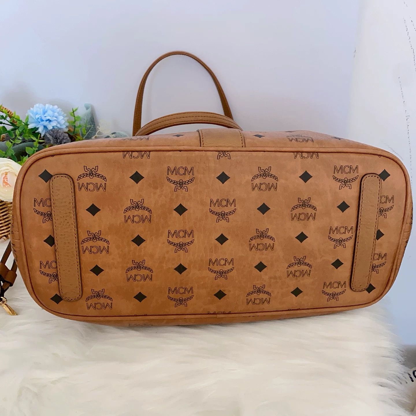 MCM Pre-loved Bag Very good condition Size ONE SIZE - 5 Thumbnail